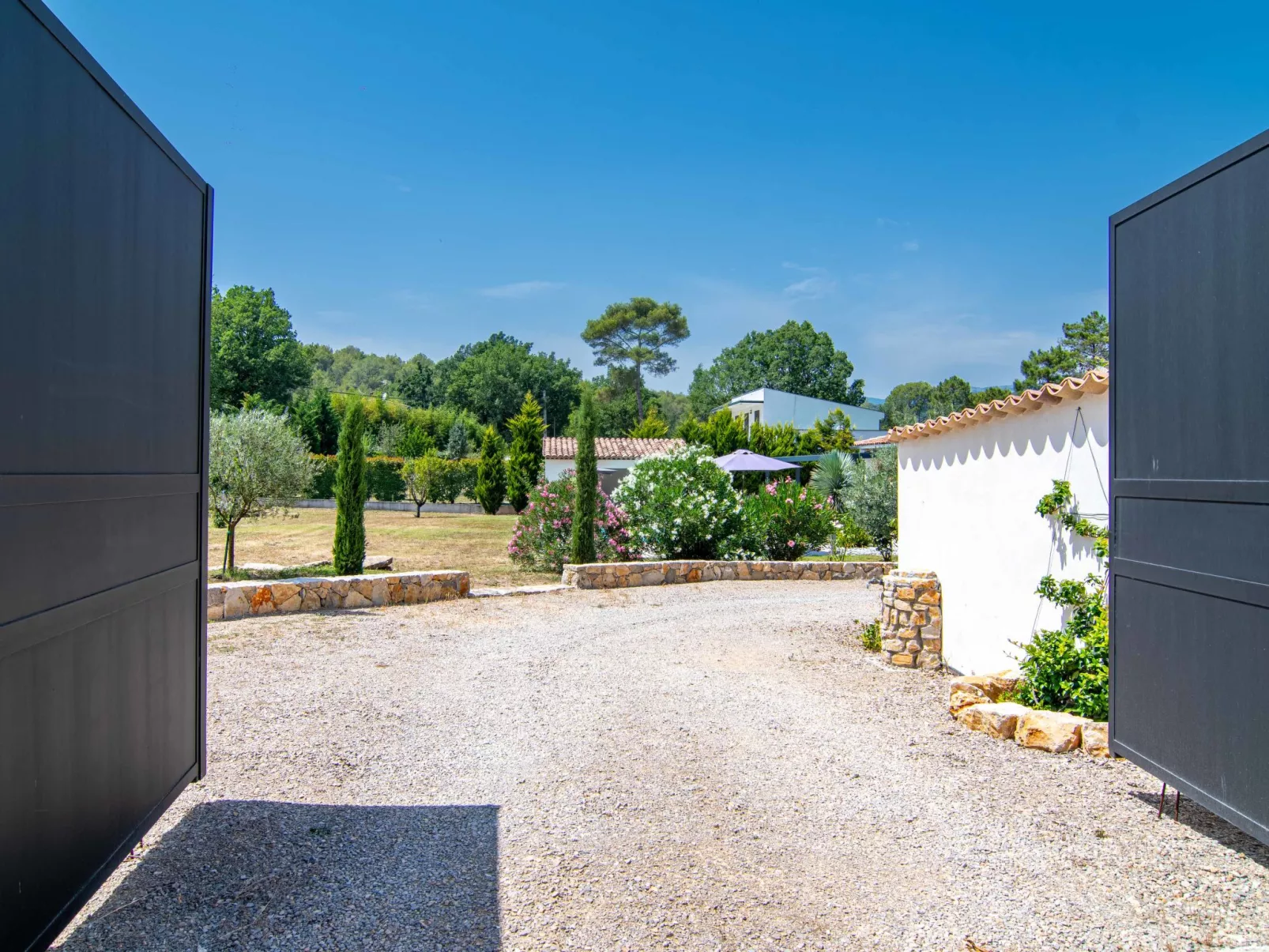 Villa D'Allongue-Outside