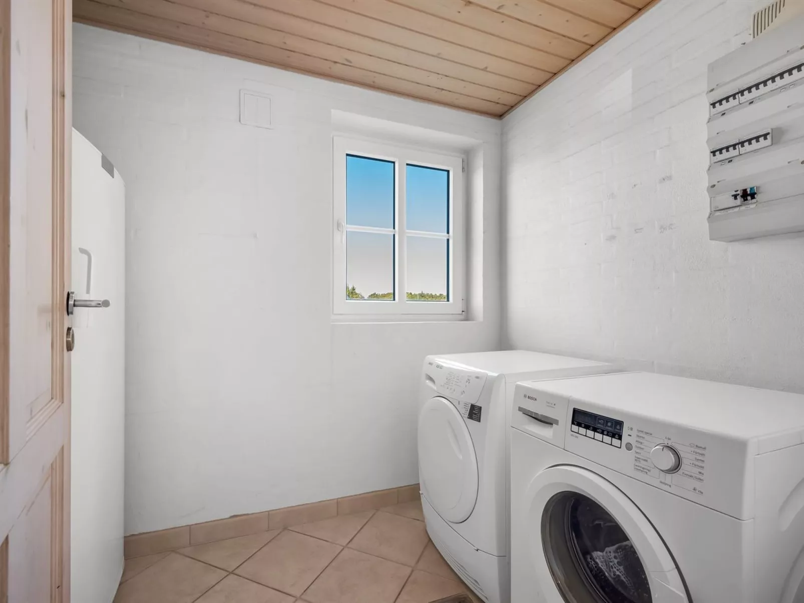 "Gytha" - 75m from the sea-Drinnen