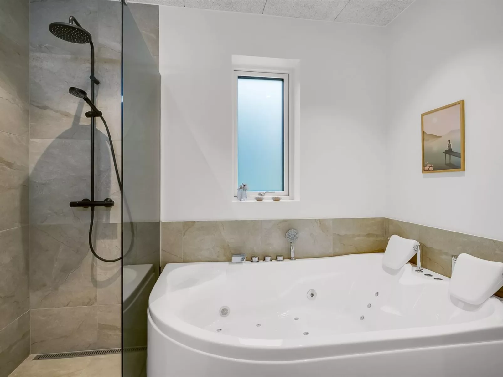 "Hortense" - 900m from the sea-Inside