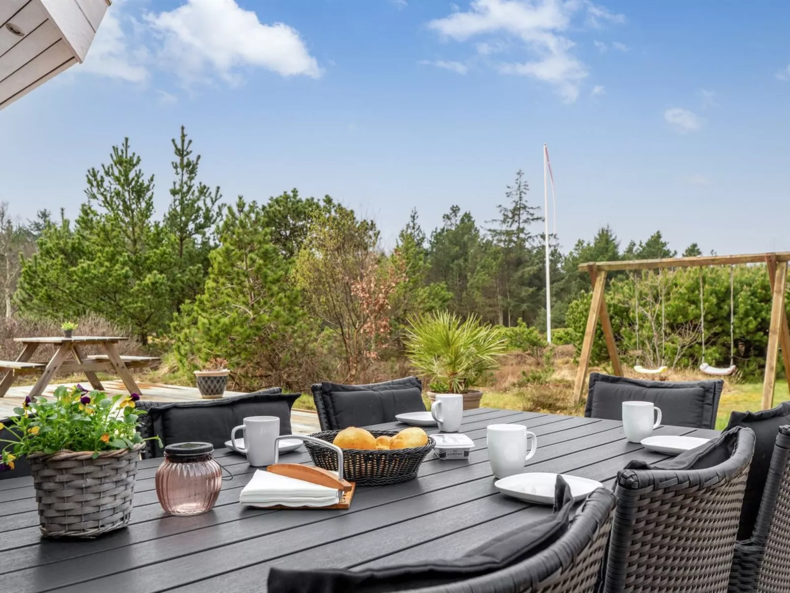 "Gunborg" - 2.5km from the sea-Outside