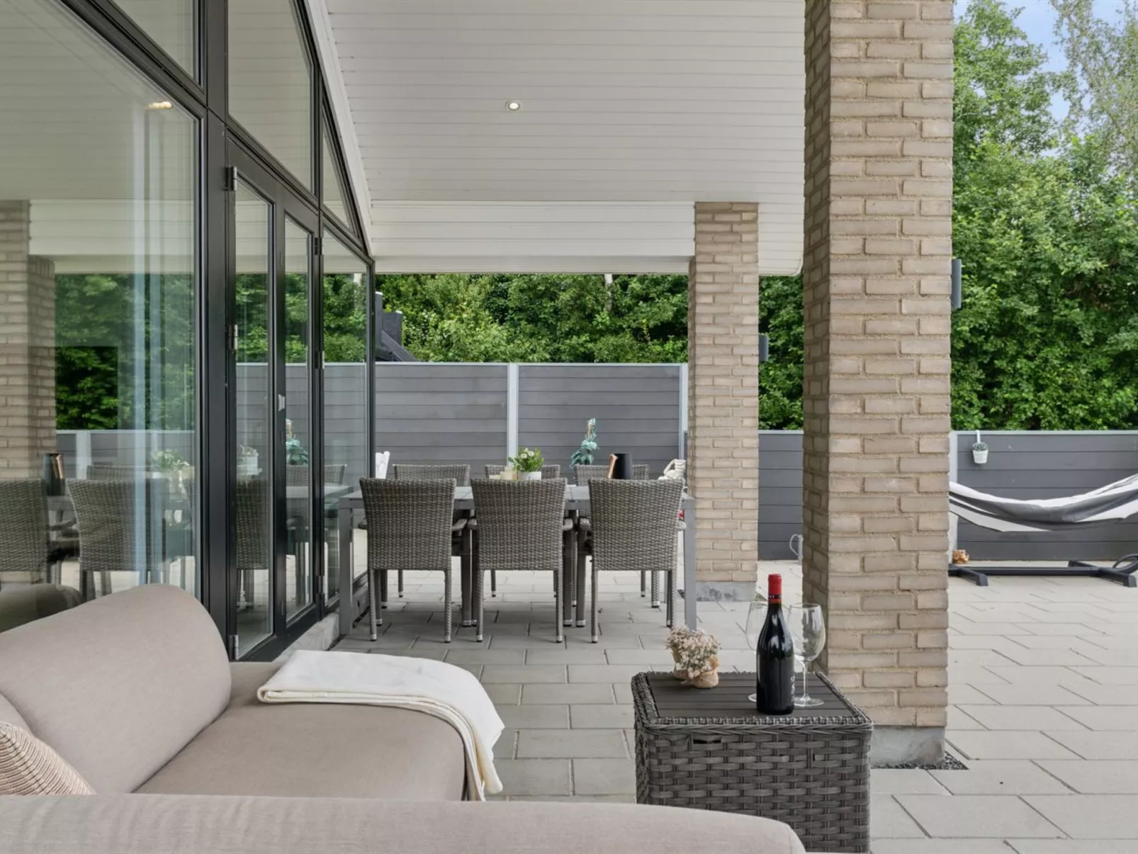 "Thyra" - 50m to the fjord-Draußen