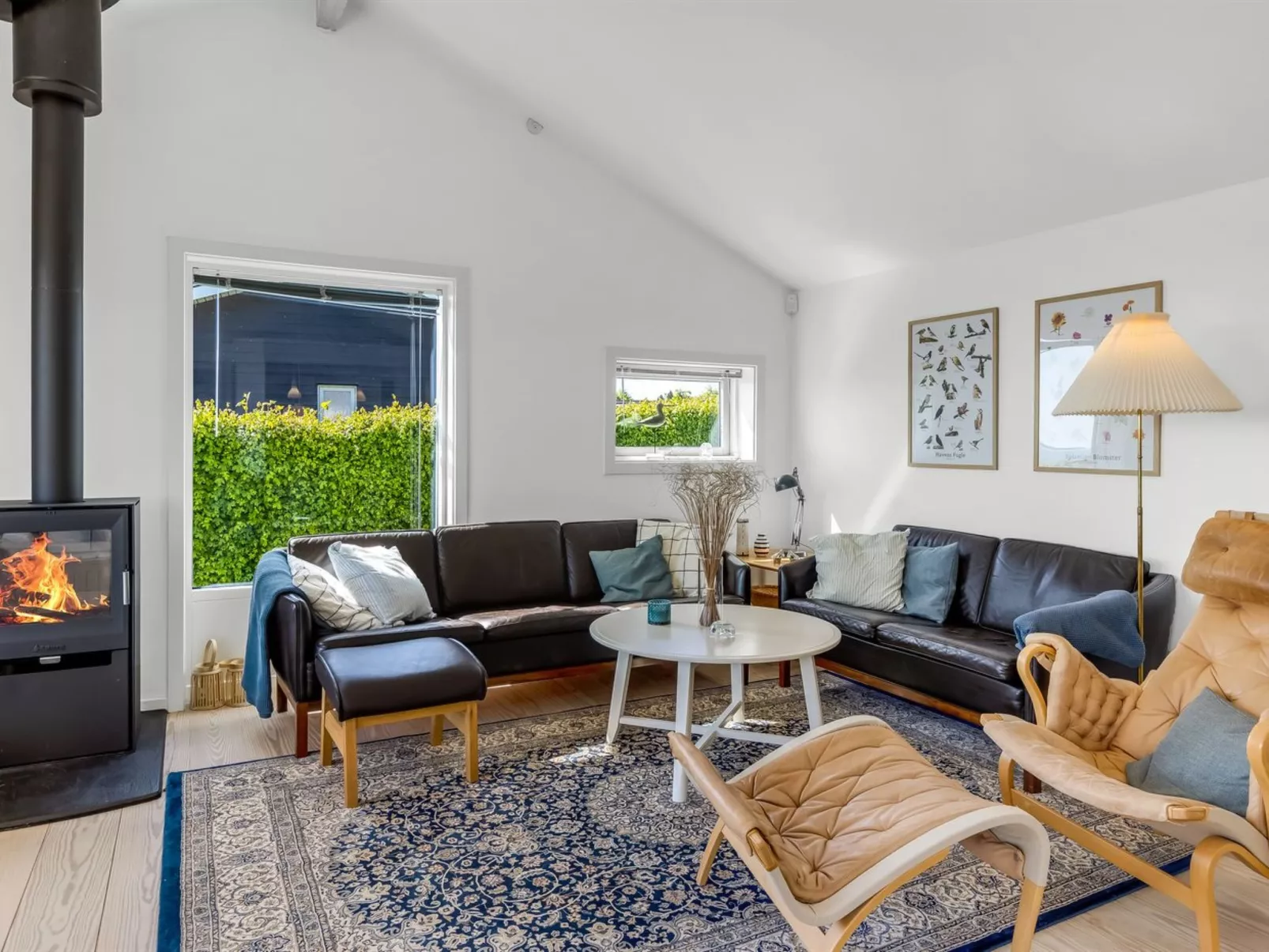 "Tobias" - 45m to the fjord-Drinnen