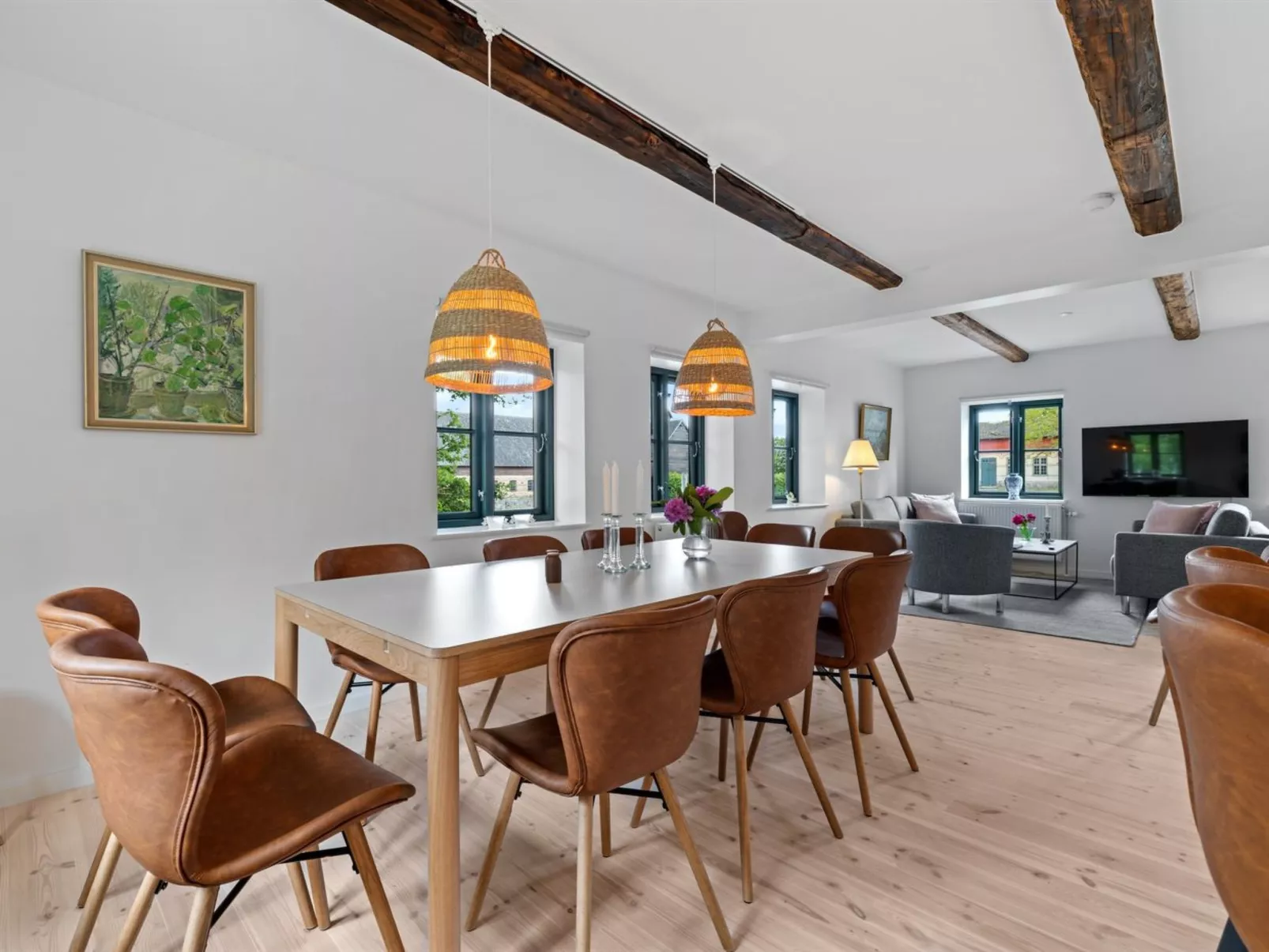 "Brun" - 1.5km from the sea-Inside