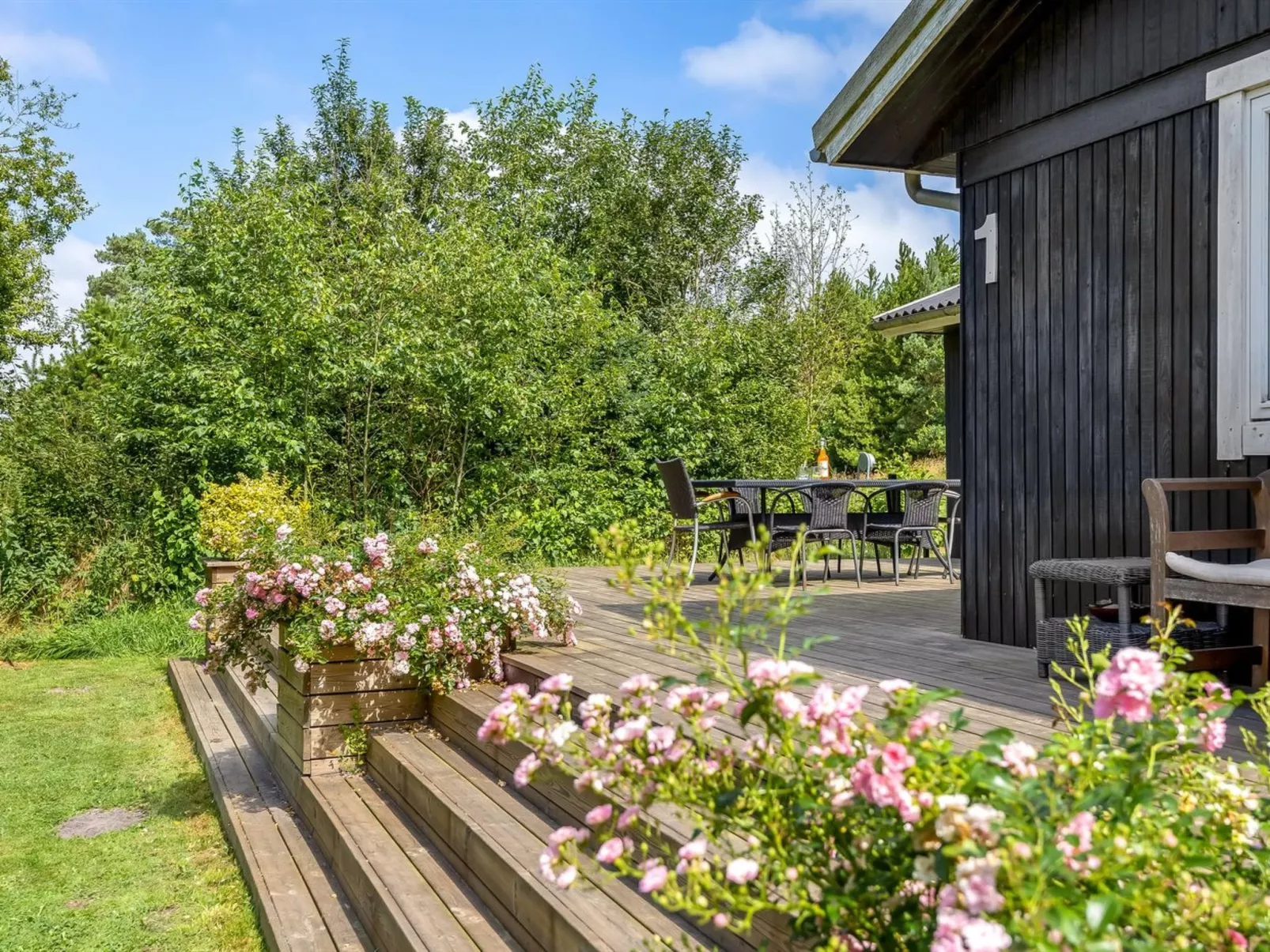 "Eine" -  from the sea-Outside