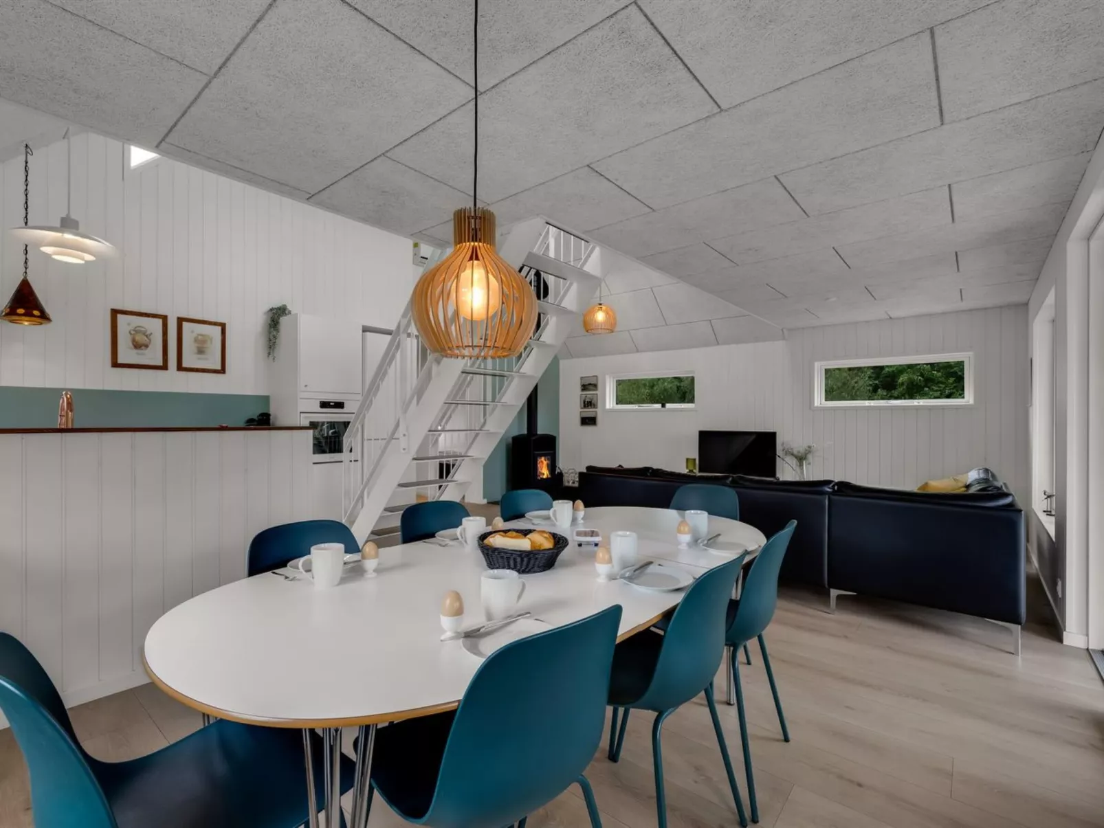 "Gadde" - 100m to the fjord-Inside