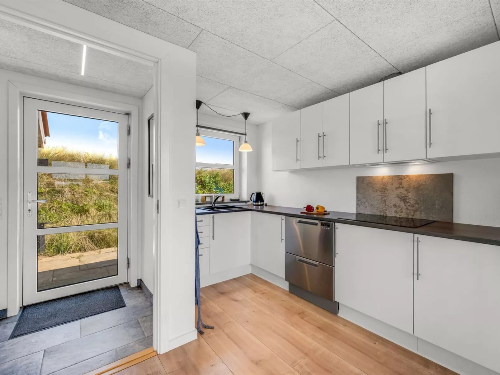 "Ema" - 500m from the sea-Drinnen