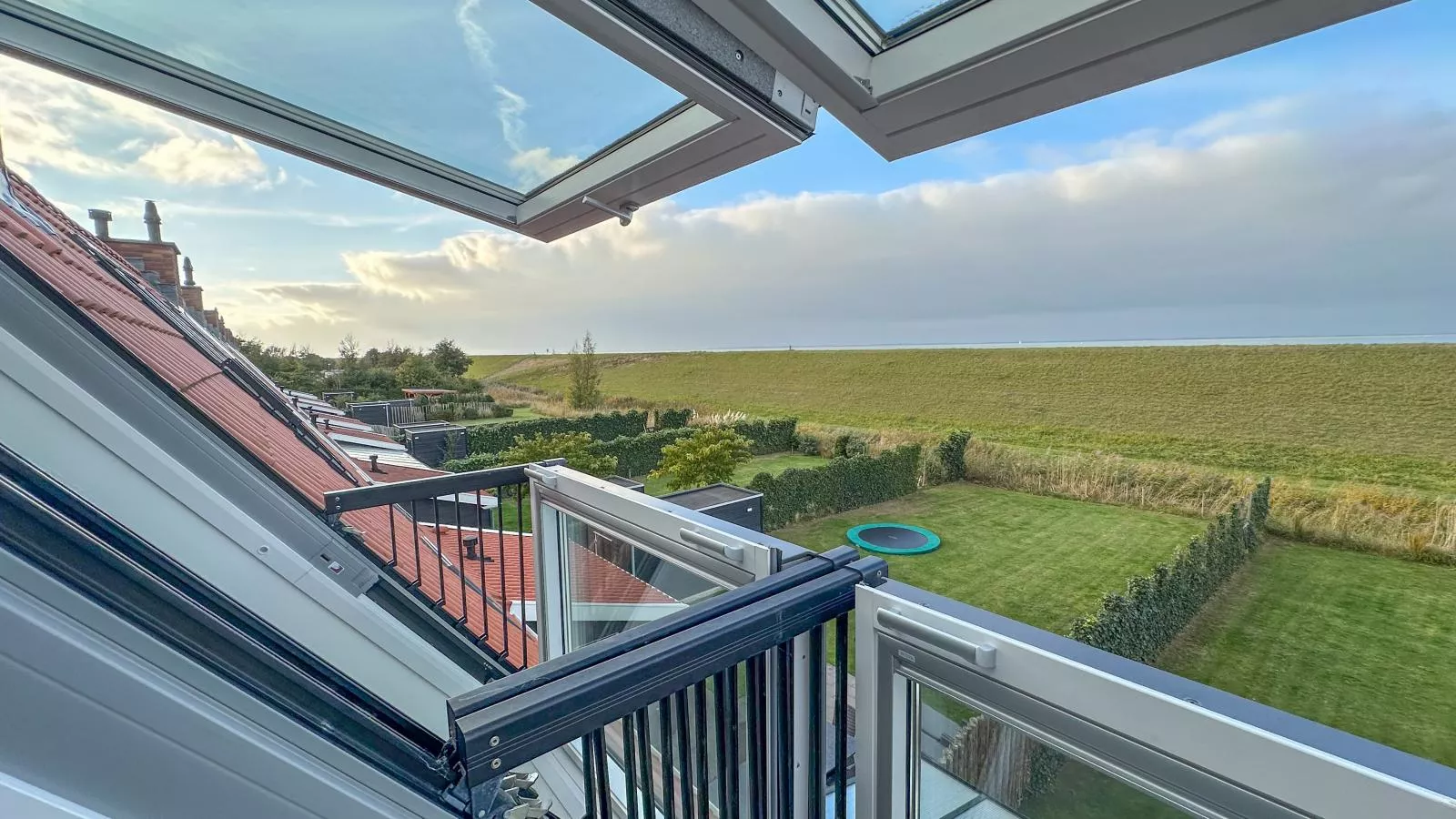 Happy Beach 48-Terrace balcony