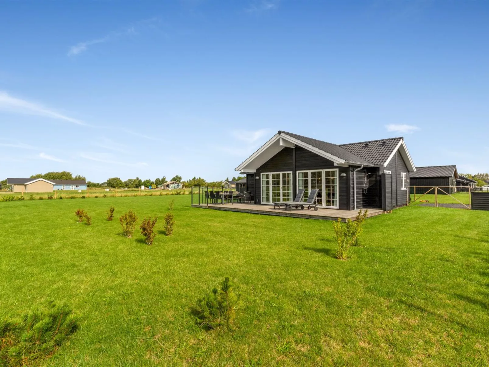 "Hellevi" - 900m from the sea-Dehors