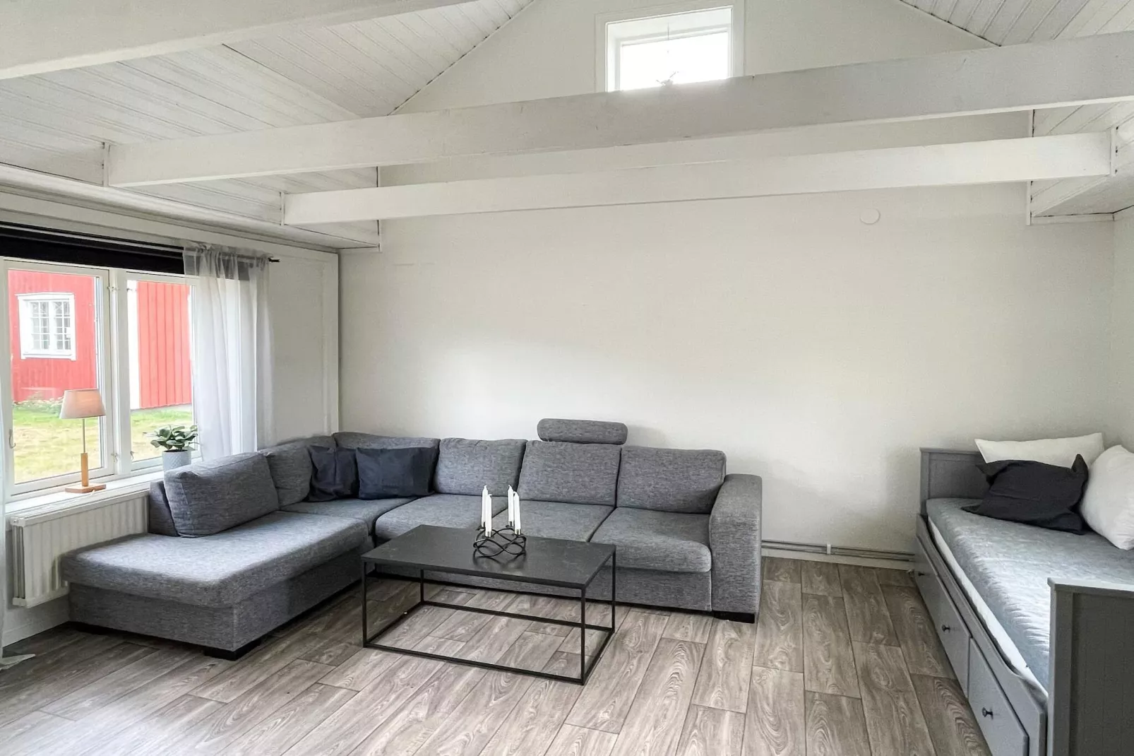 Nature Retreat on Farm in Berga-Indoor