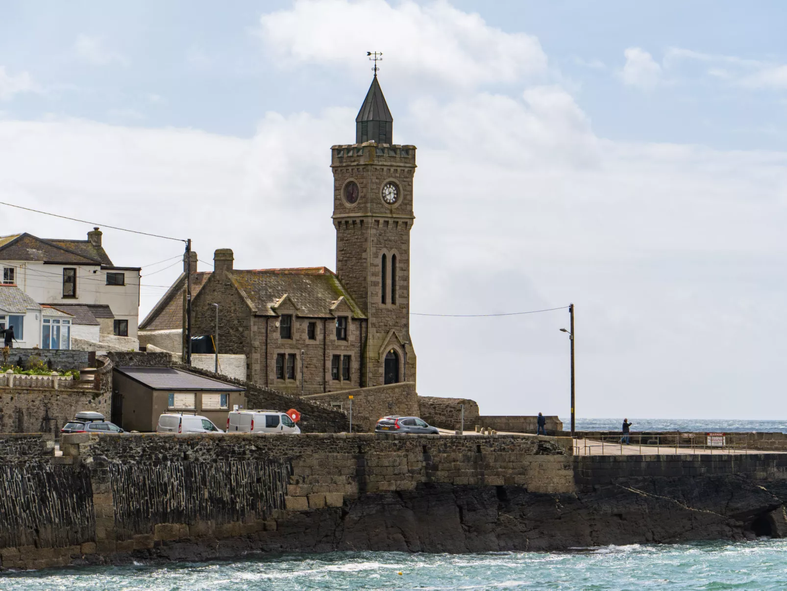 The Hideaway-Outside