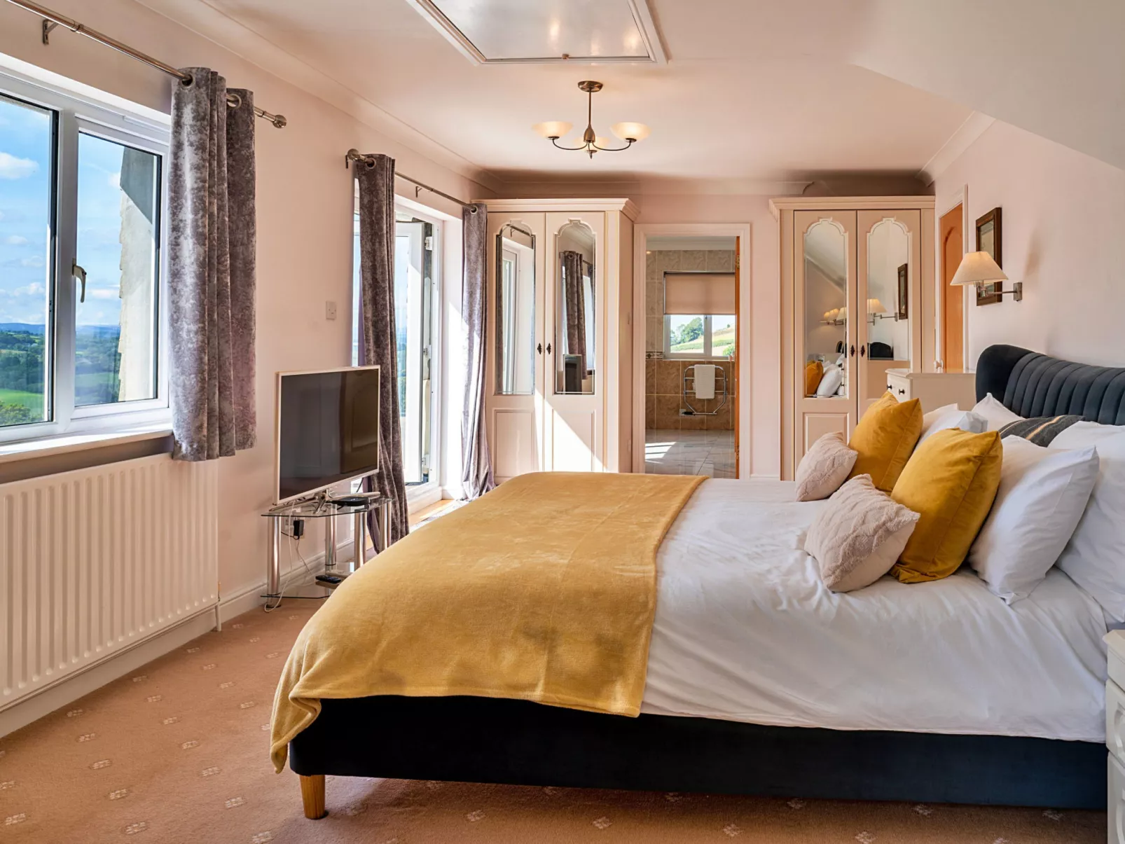 Gratton House-Inside