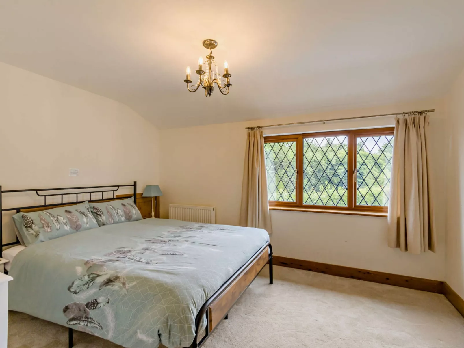 The House at No. 47-Dedans