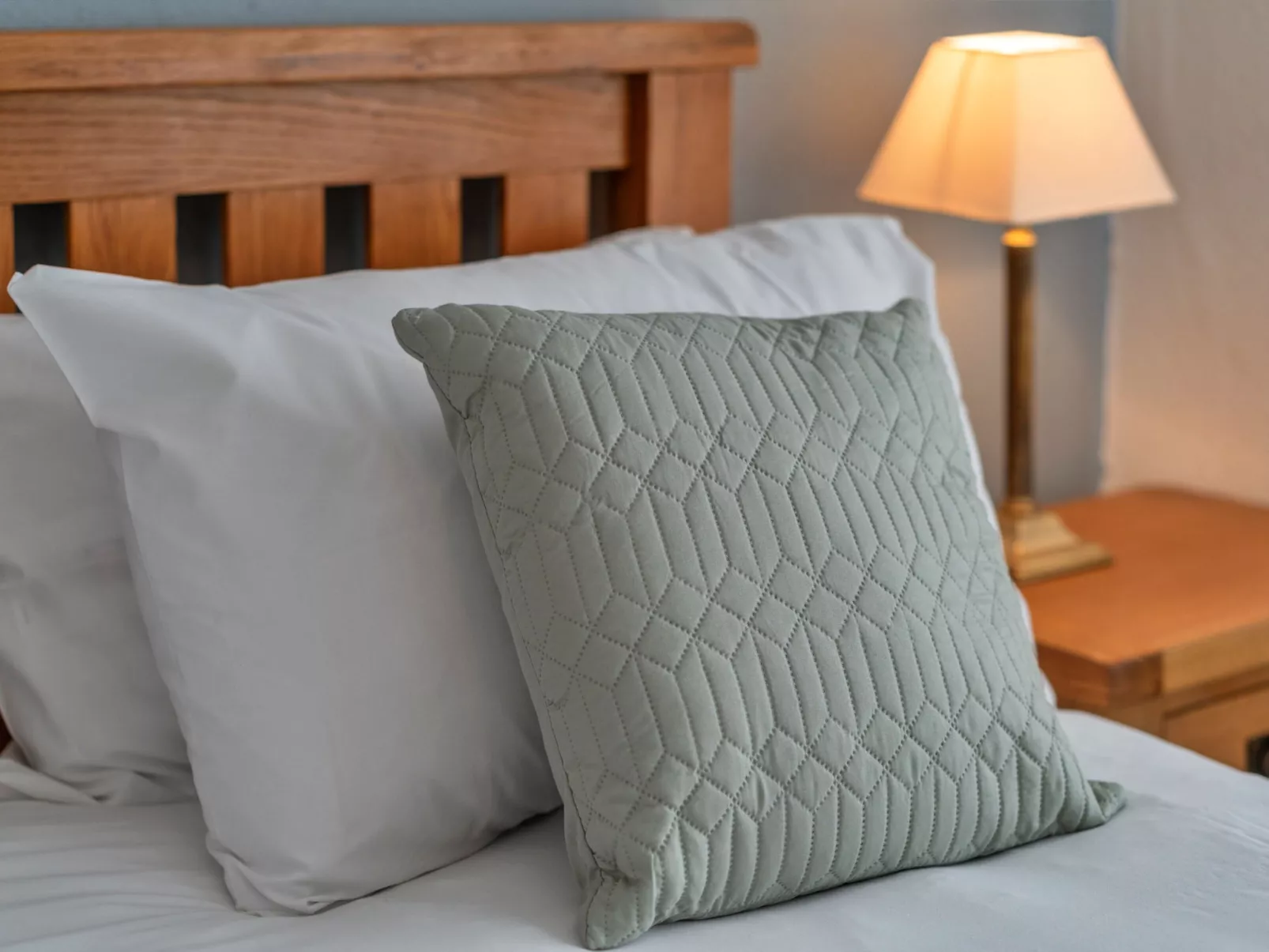 No. 5 Harlequin-Drinnen