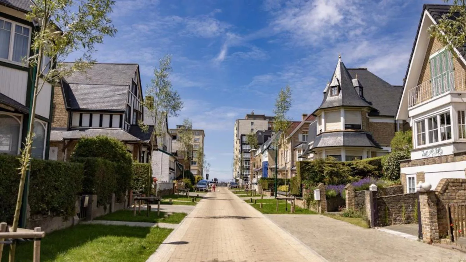 Tranquil à Deux-Areas within 1km in summer