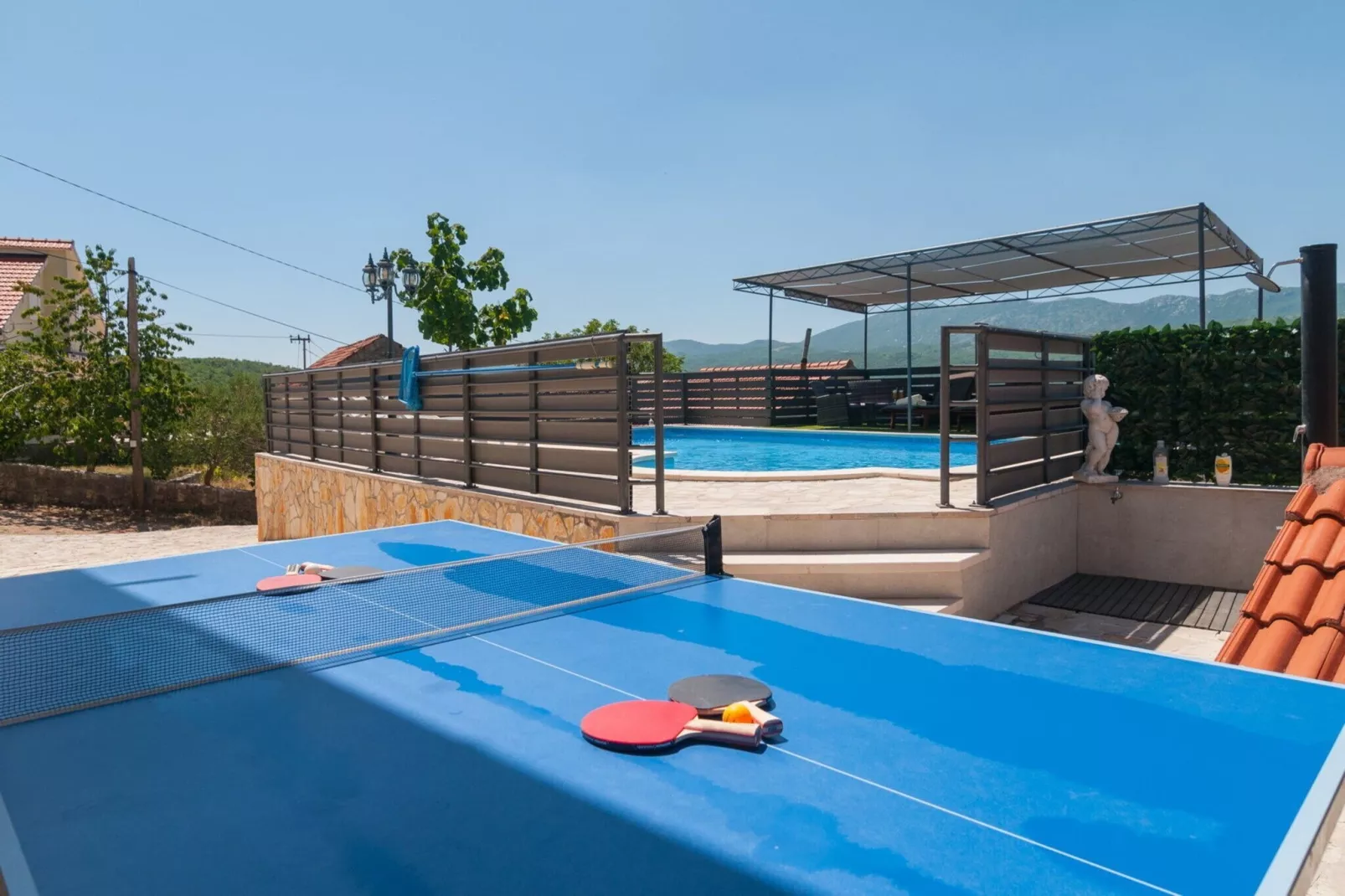 Five-Bedroom Home-Schwimmbad