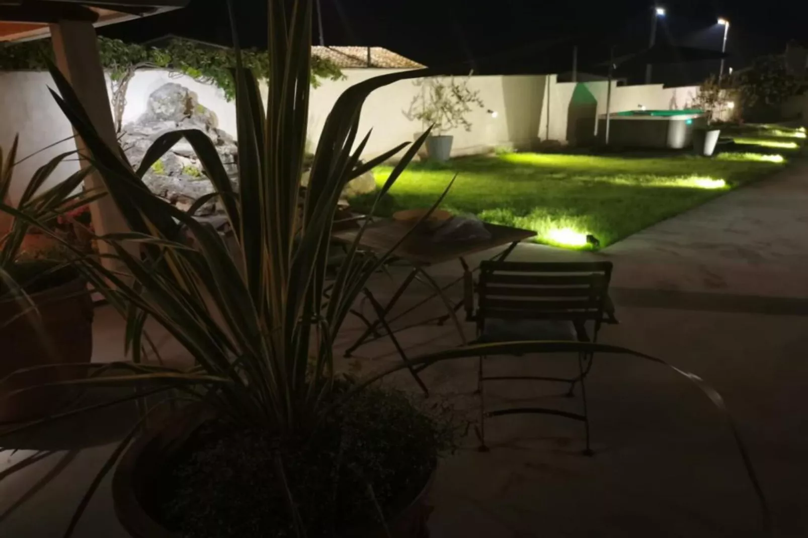 One bedroom apartment (A5)-Outdoor