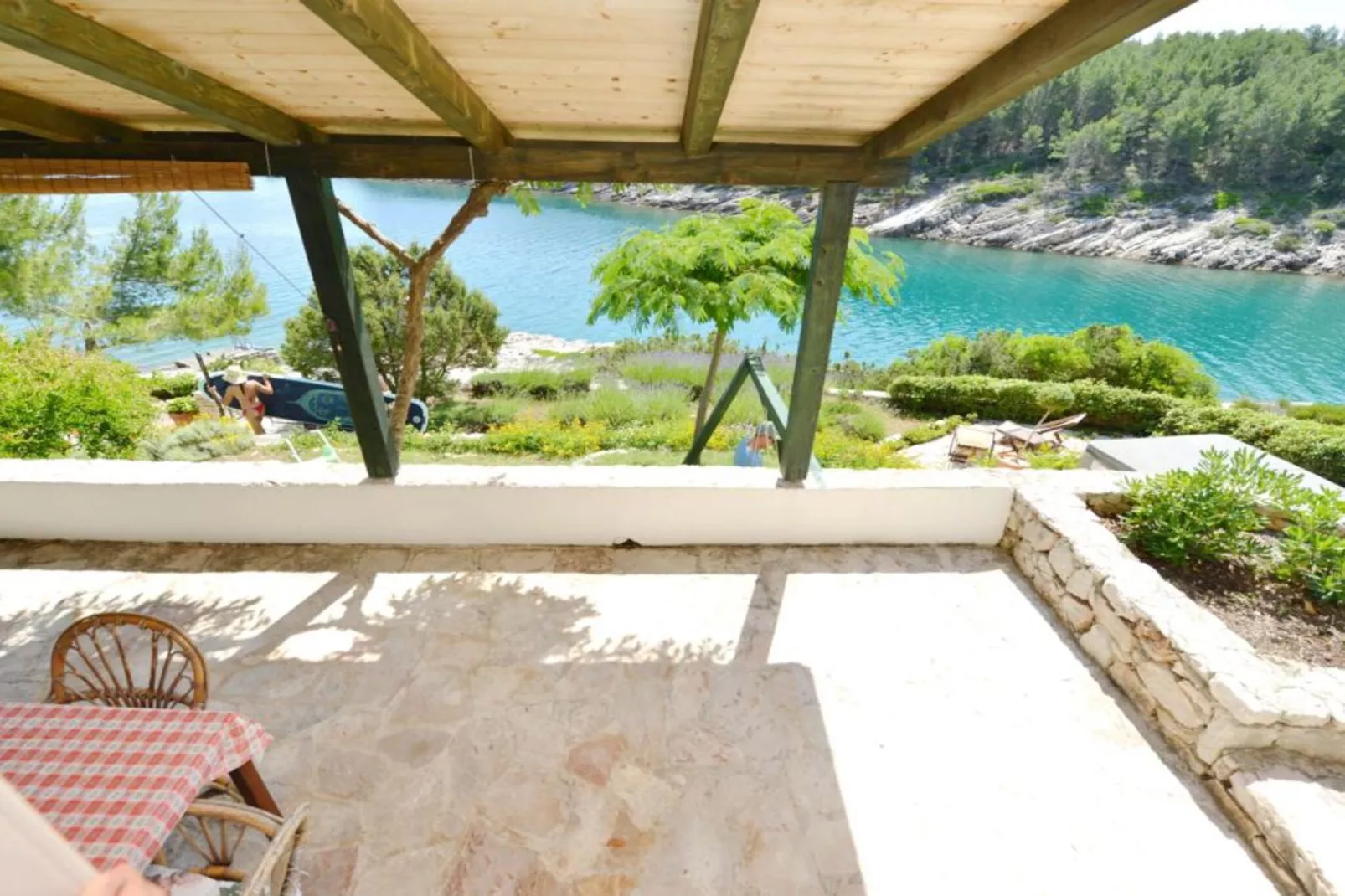 One-Bedroom Apartment (Lovor)-Terrace