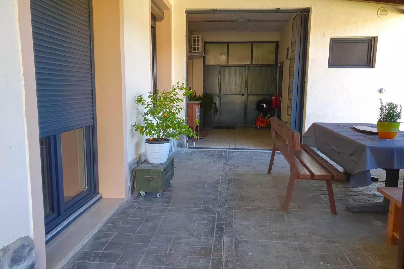 Bright and Sunny Apartment with Terrace - Two Bedroom Apartment with Terrace-Outdoor