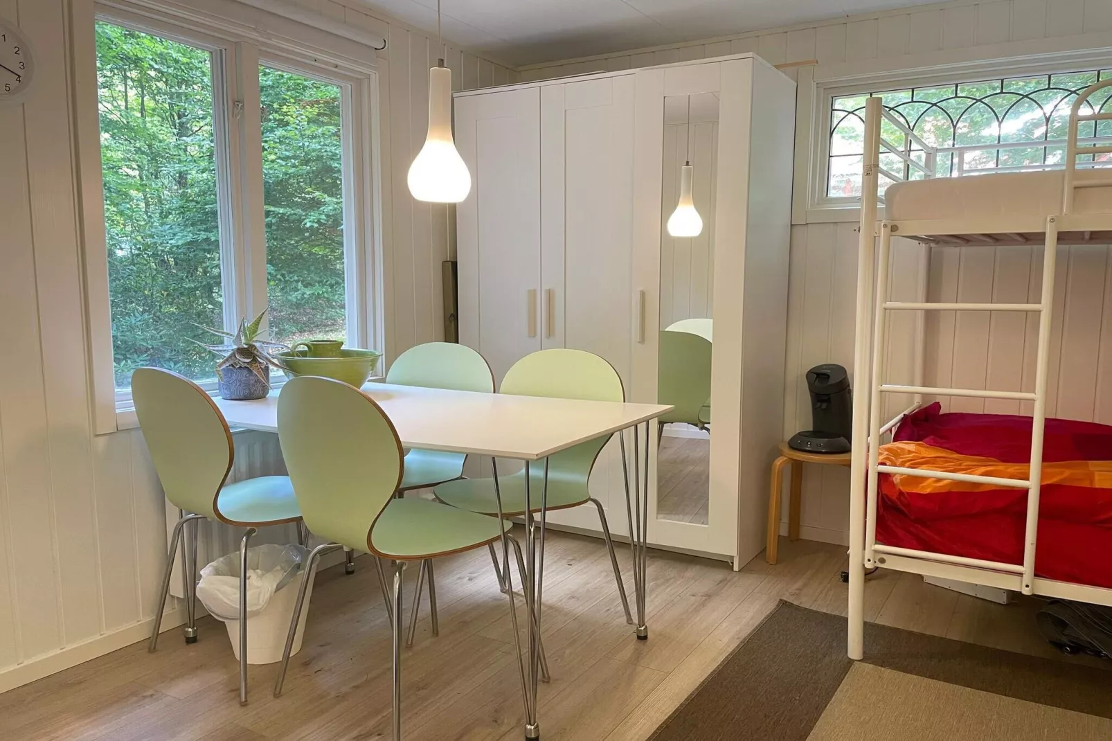 Charmant chalet au bord du lac avec sauna-Intérieur