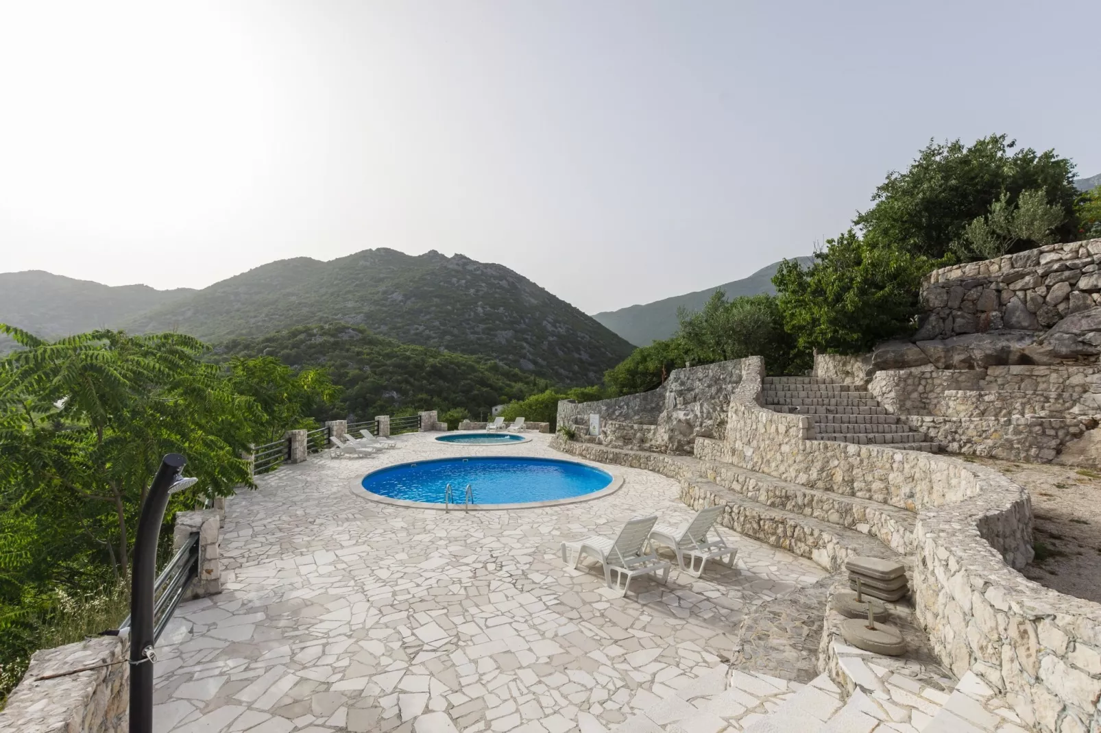 Rustical Resort Kokorići with Shared Outdoor Swimming Pool - One Bedroom Apartment with Terrace-Schwimmbad