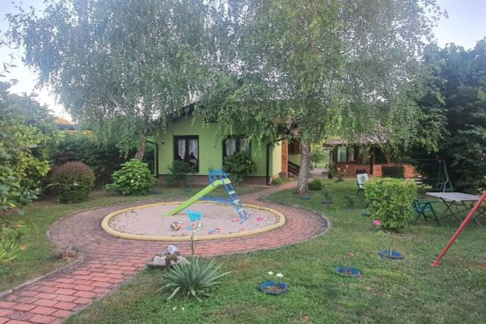 Four bedroom home with river view-Aussicht