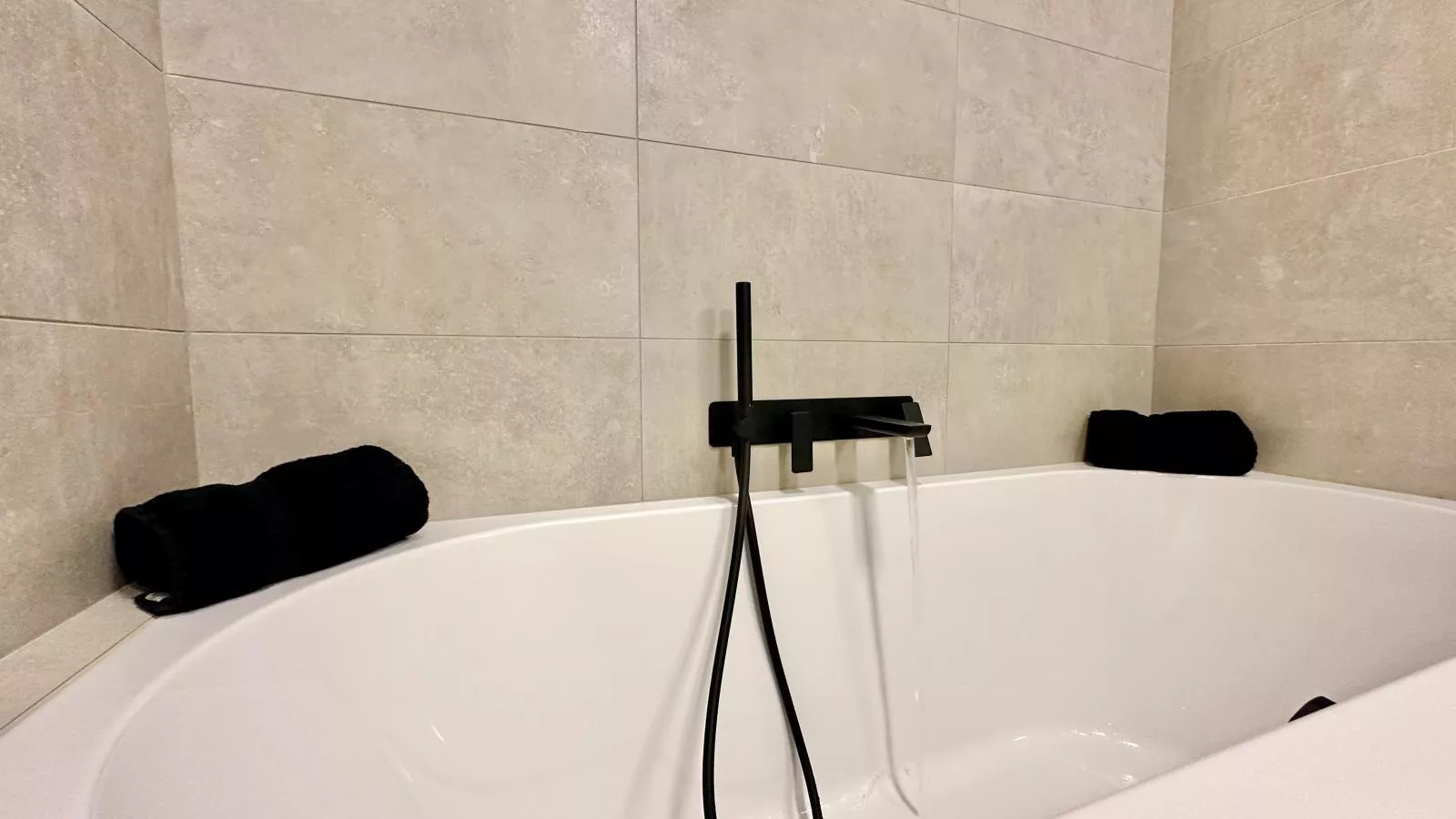 Durbuy Bato-Bathroom