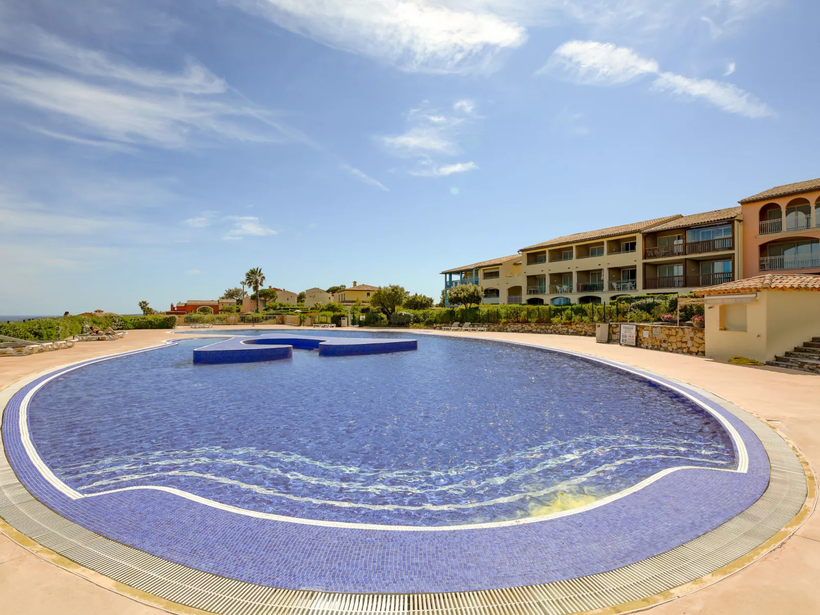 Le Hameau des Issambres-Outside