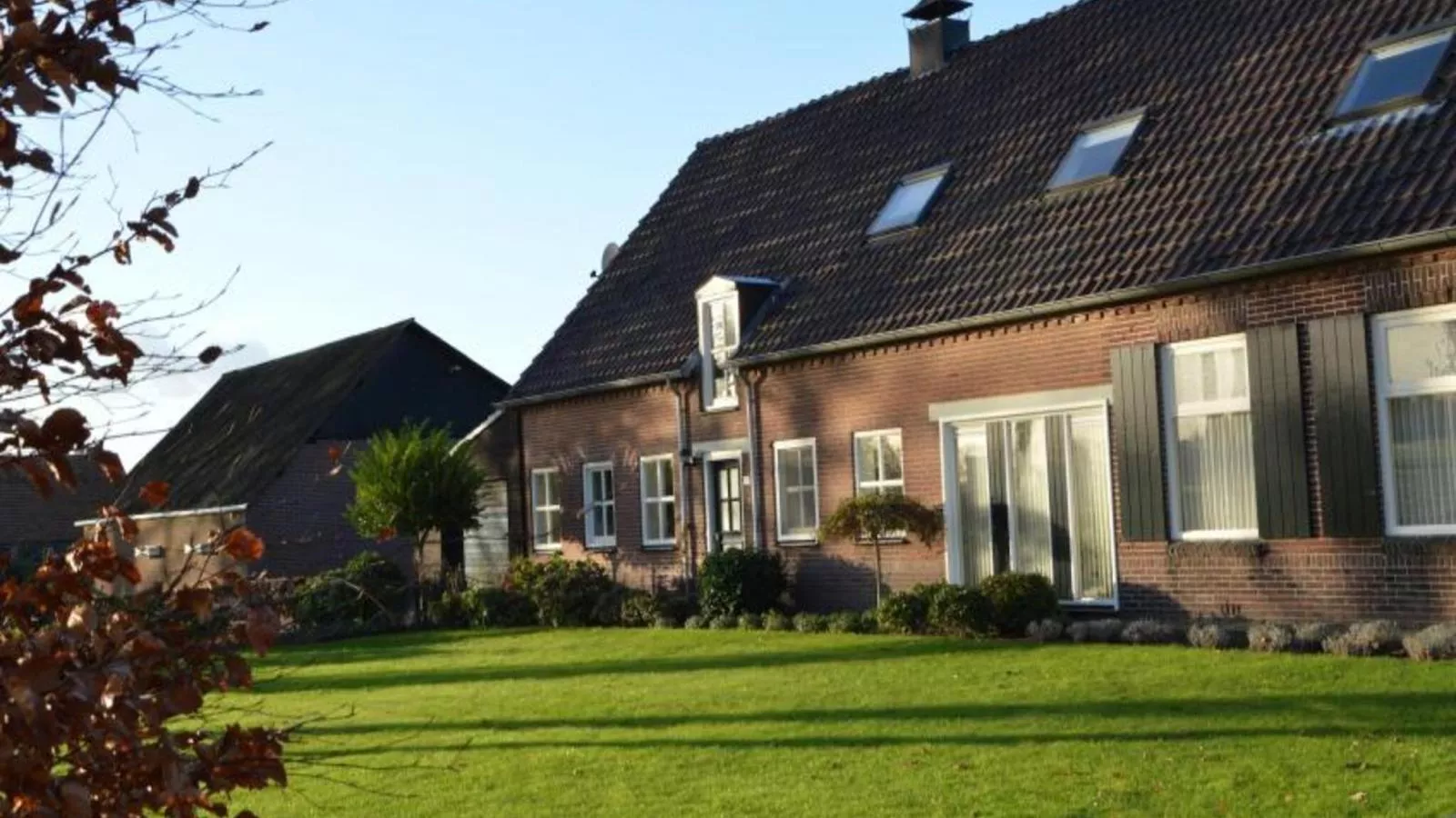 De Open Schuur-Außenbereich Sommer