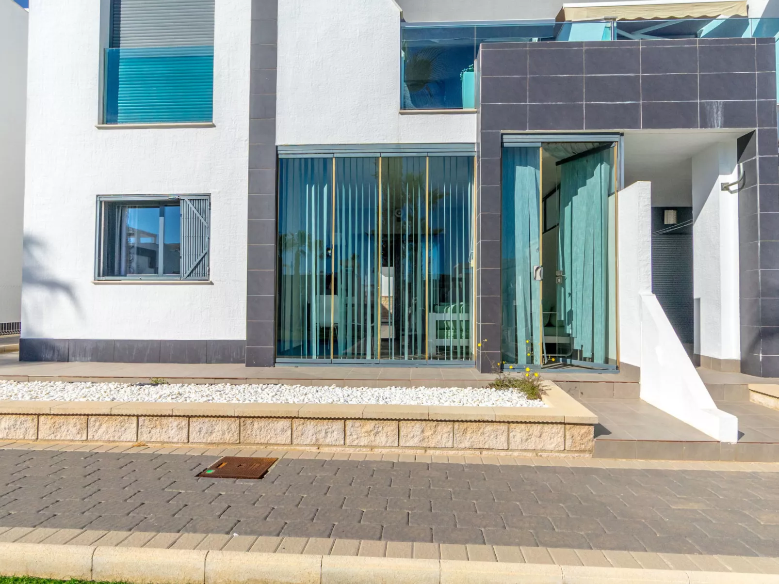 Oasis Beach 1-Draußen