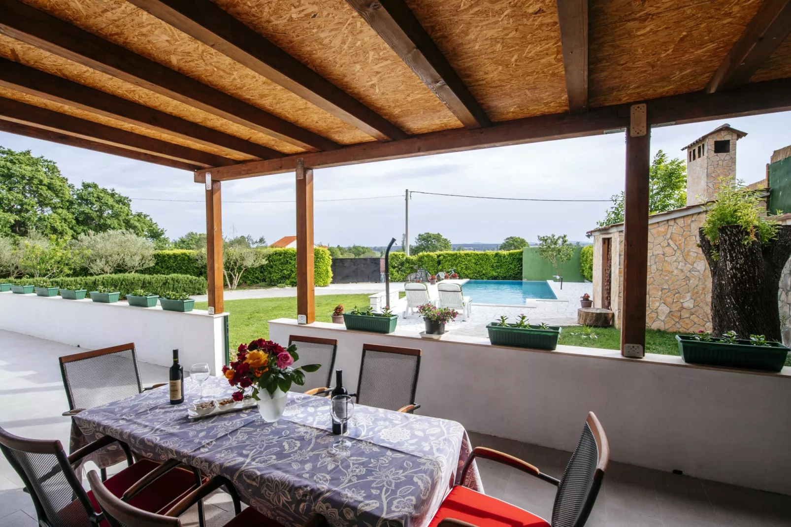 Authentic stone house Momo-Terrace balcony