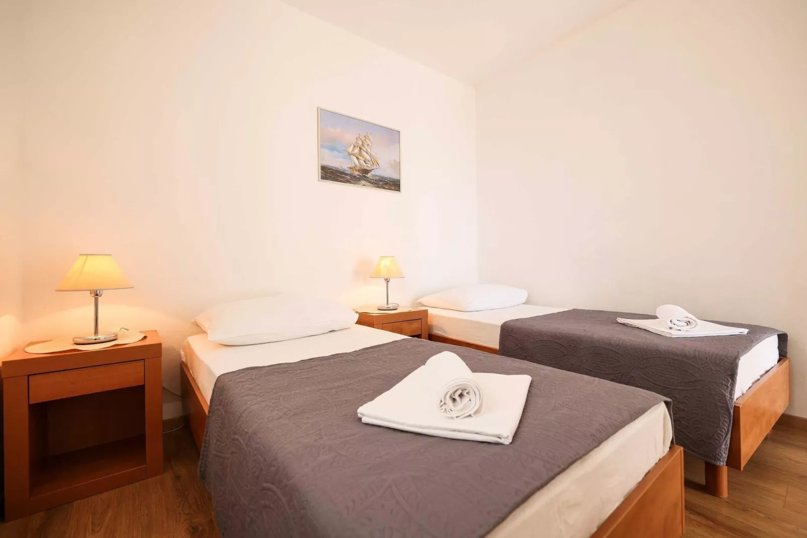 Holiday home Nekic-Schlafzimmer