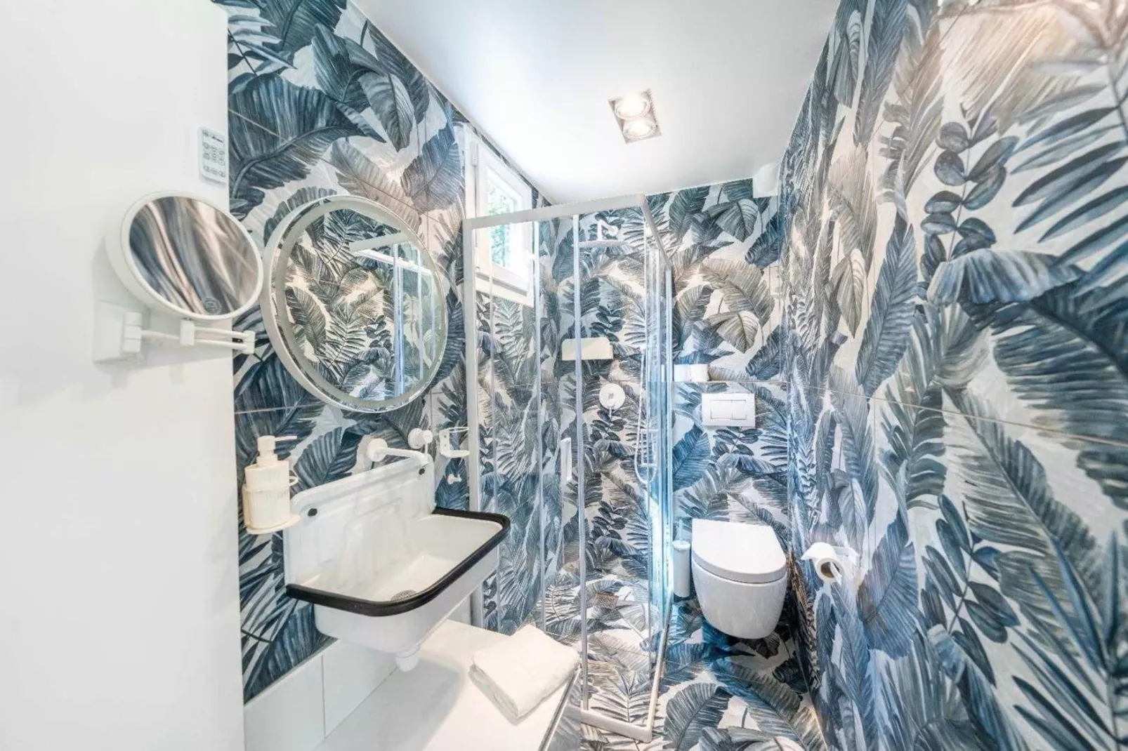 LL-13-ROSOLIEL-Untagged