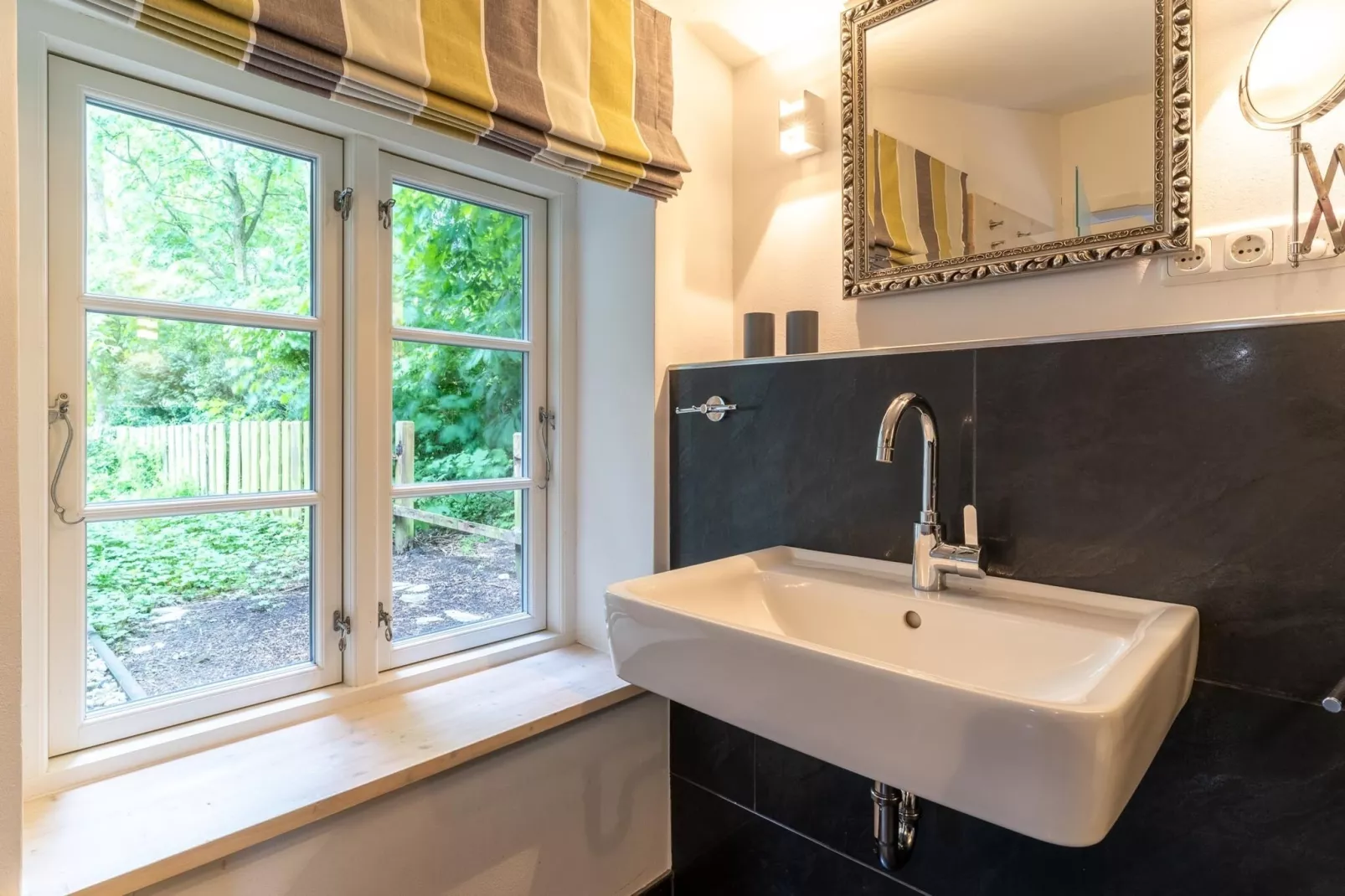 Ferienhaus Hygge Westerhever-Badezimmer