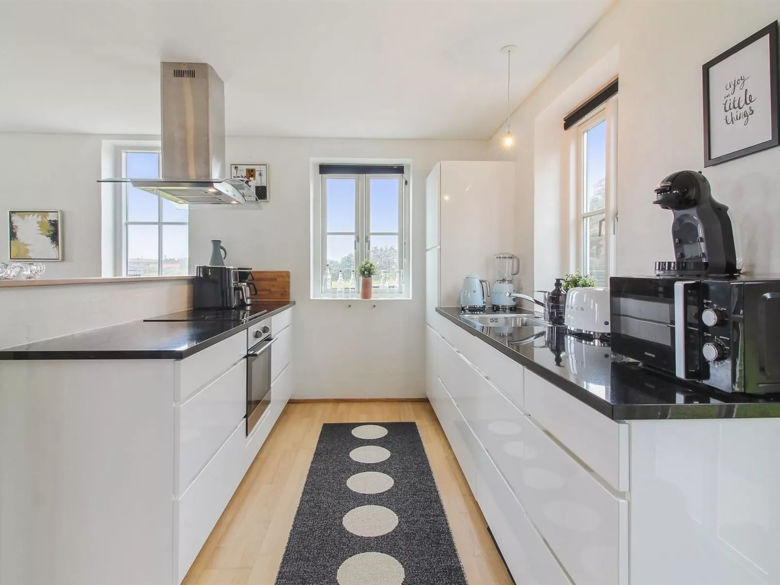 "Sira" - 250m from the sea-Drinnen