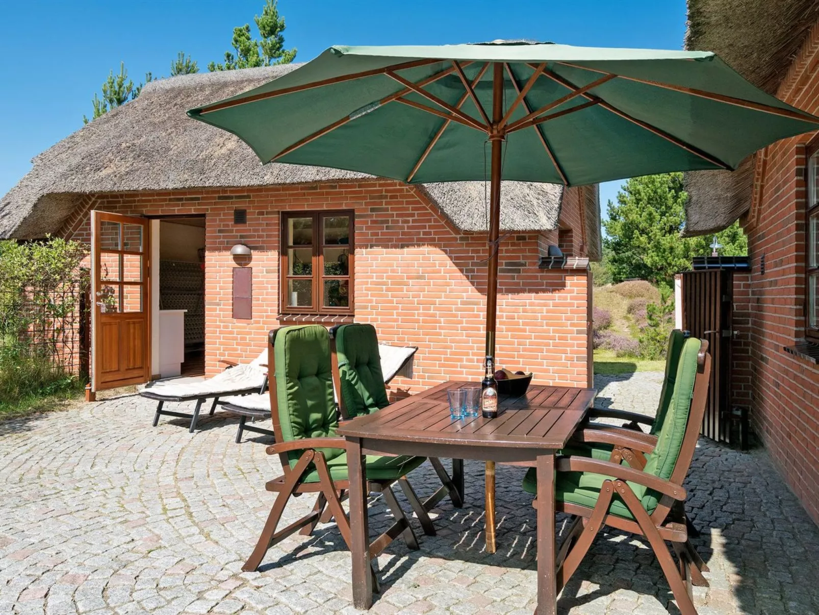 "Siegried" - 2.2km from the sea-Outside