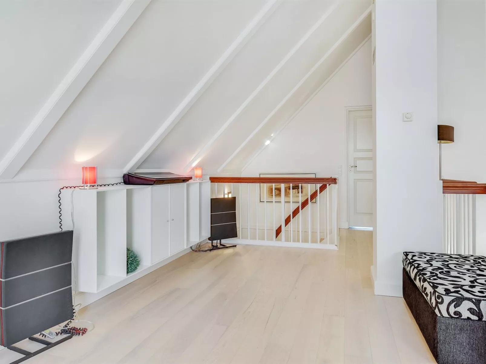 "Joar" - 5m to the fjord-Inside