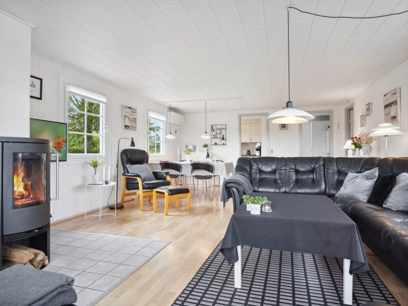 "Haralda" - 300m from the sea-Dedans