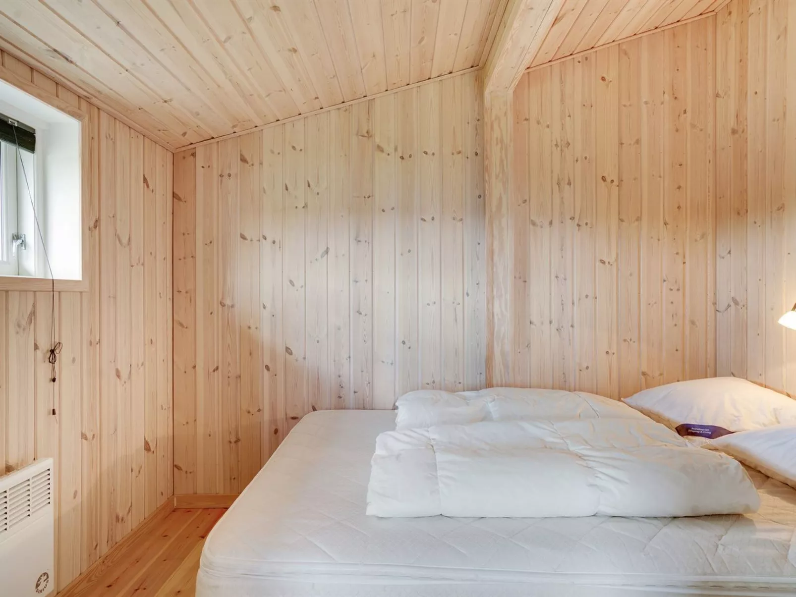 "Bertil" - 400m from the sea-Dedans