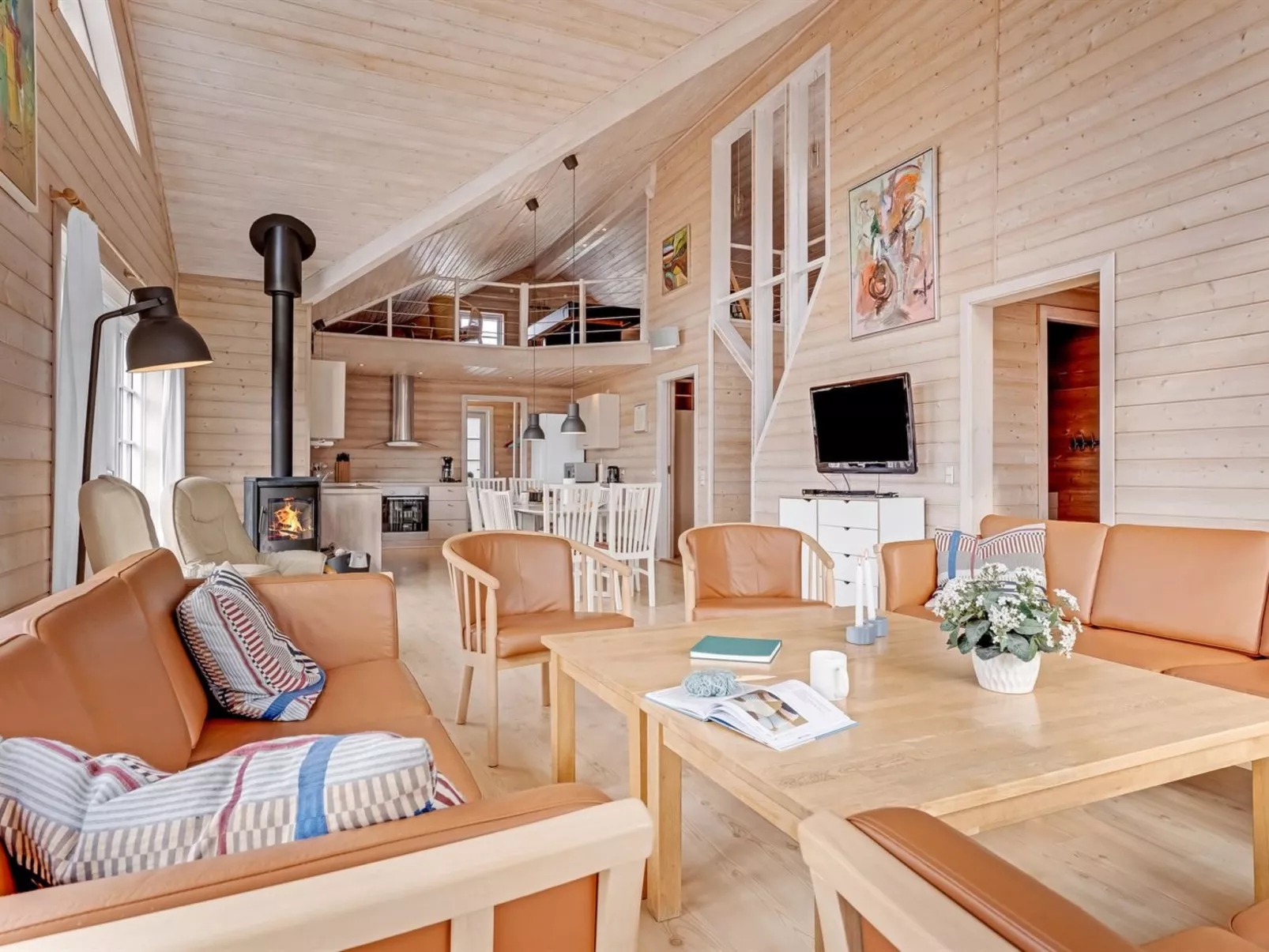 "Zişan" - 1.1km from the sea-Inside