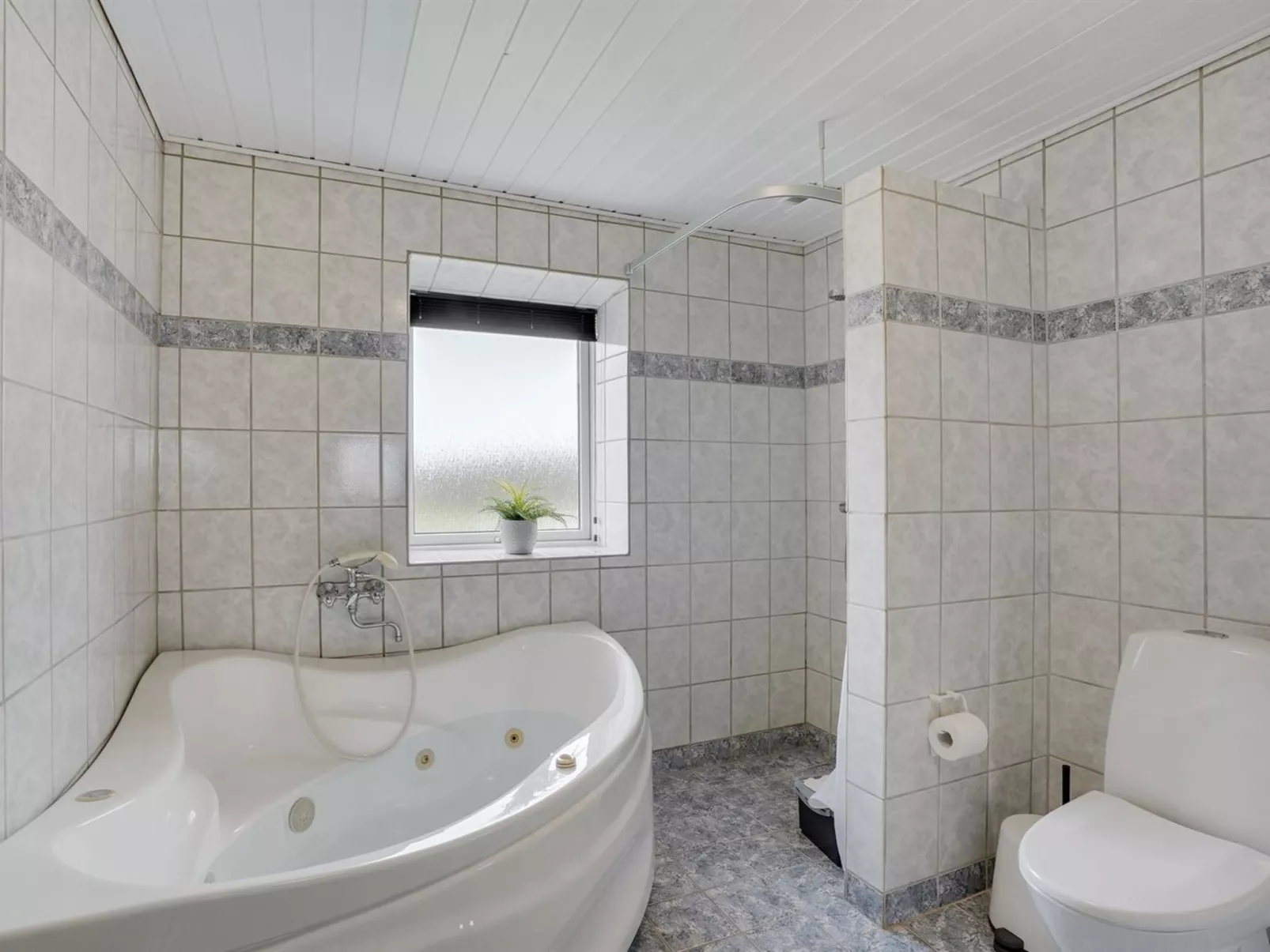 "Imilie" - 250m to the fjord-Dedans