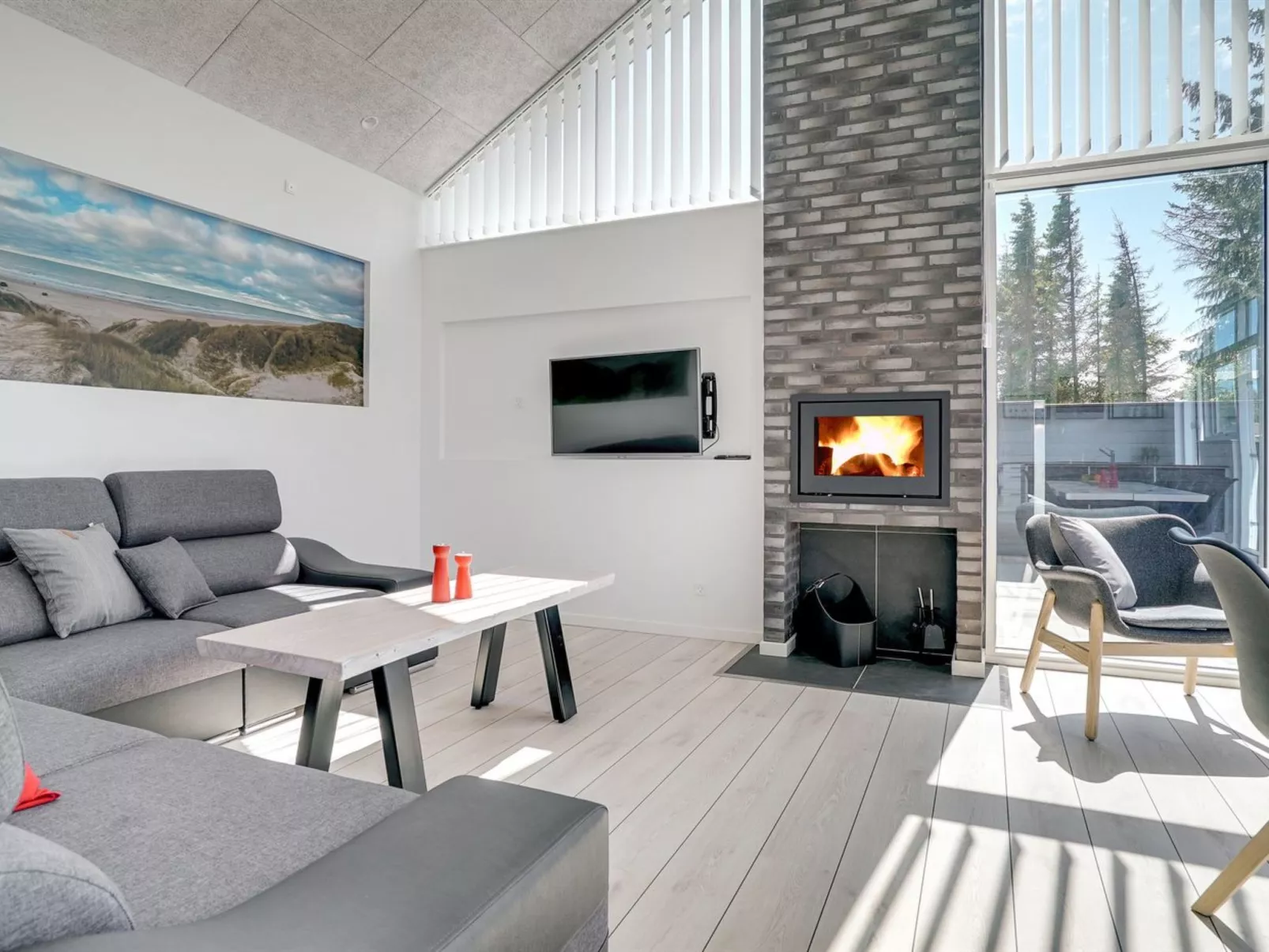 "Erk" - 700m from the sea-Inside