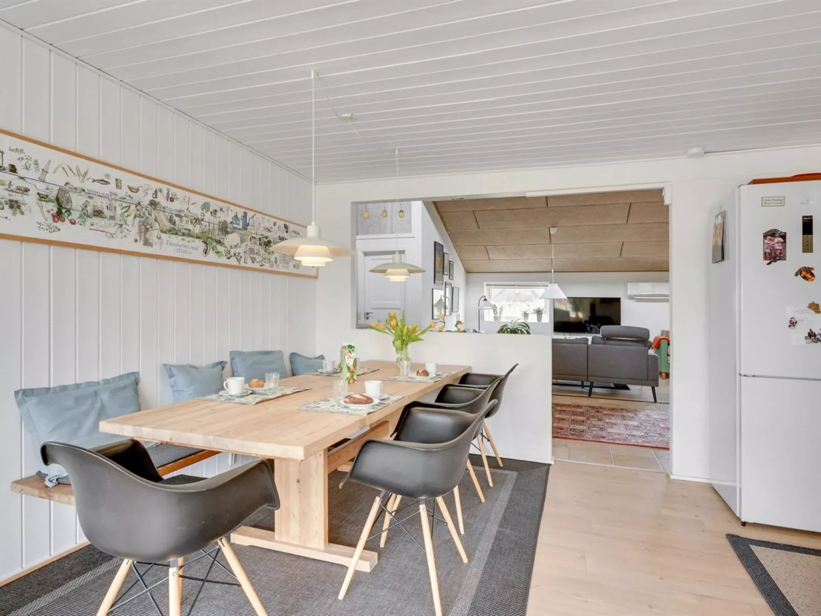 "Saxe" -  from the sea-Inside