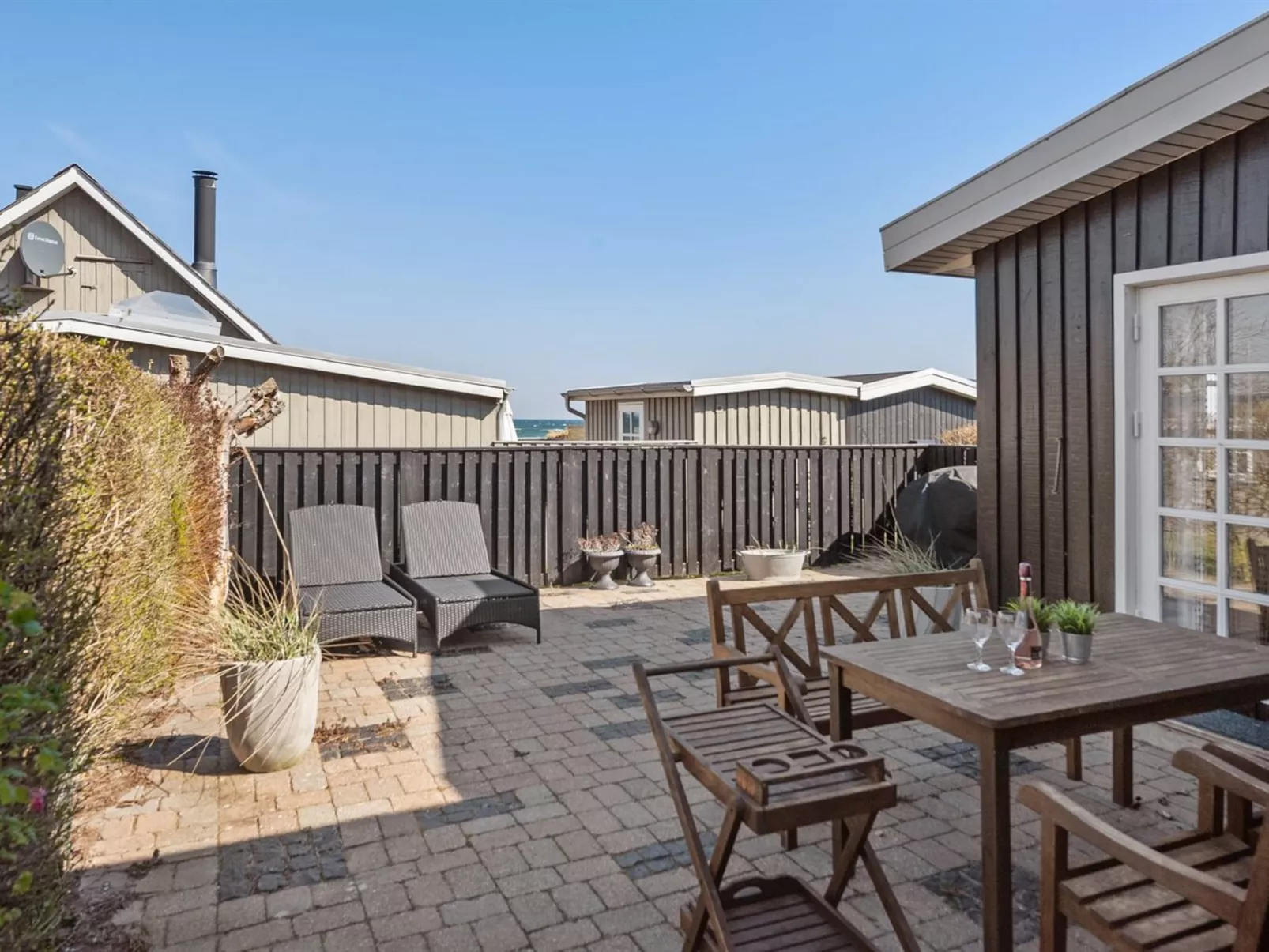 "Viljami" - 20m from the sea-Outside