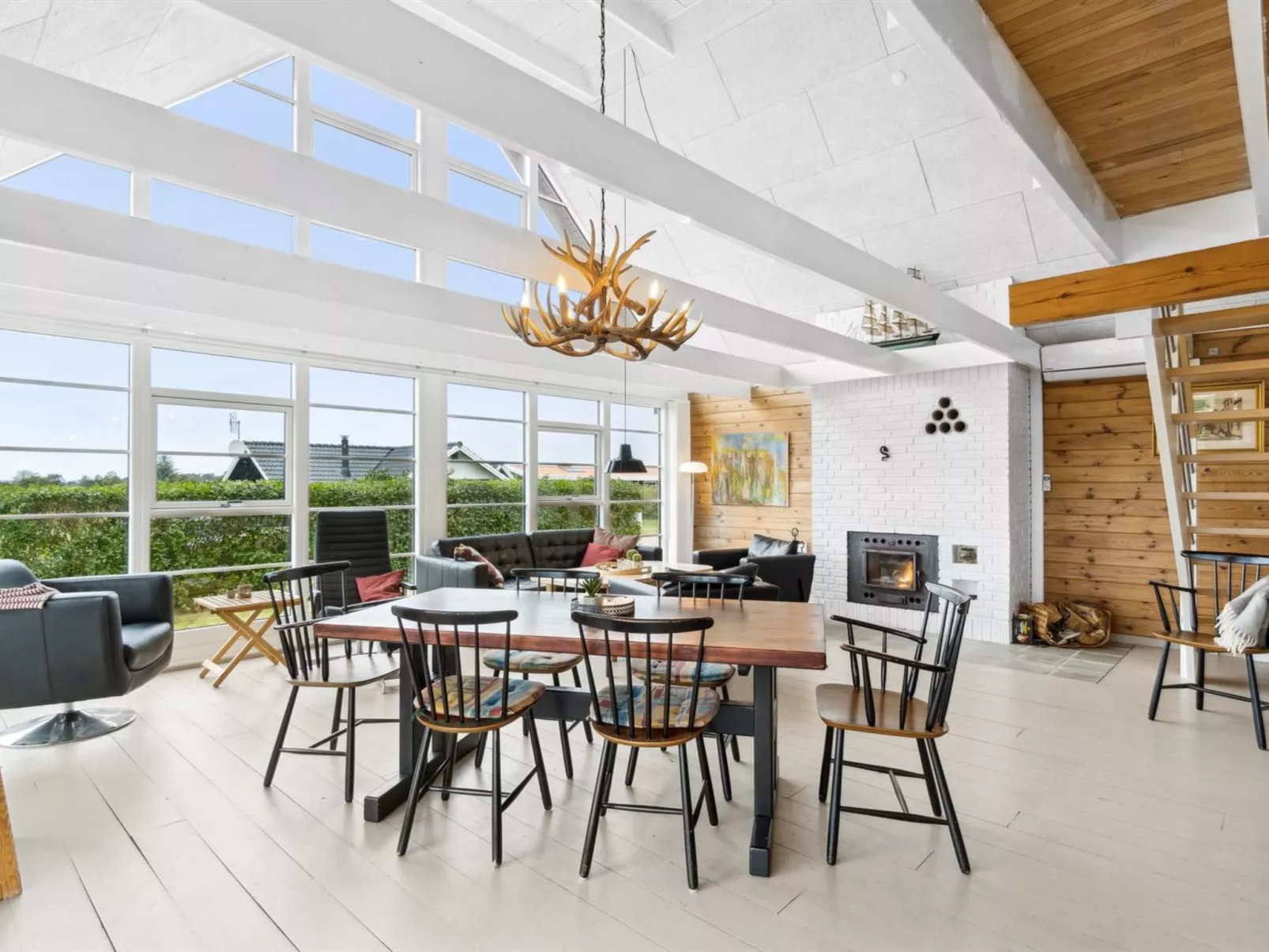 "Ginnie" - 300m from the sea-Inside