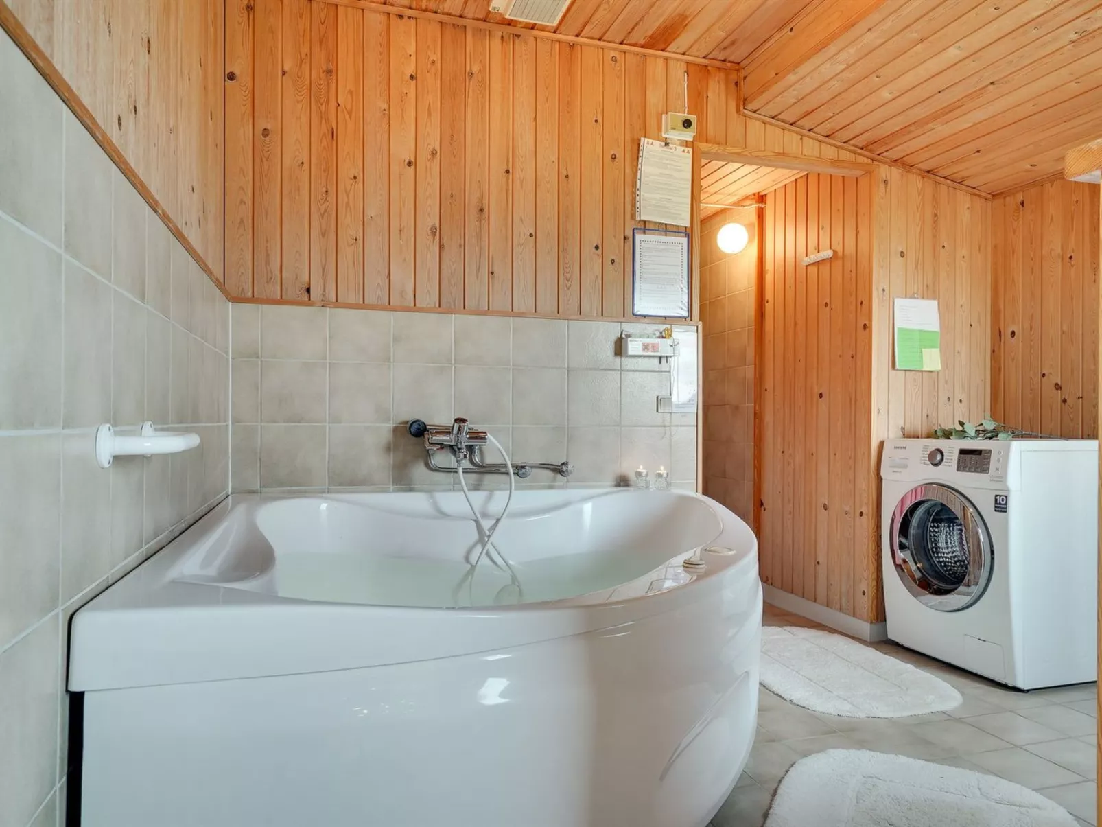 "Frigga" - 400m from the sea-Inside