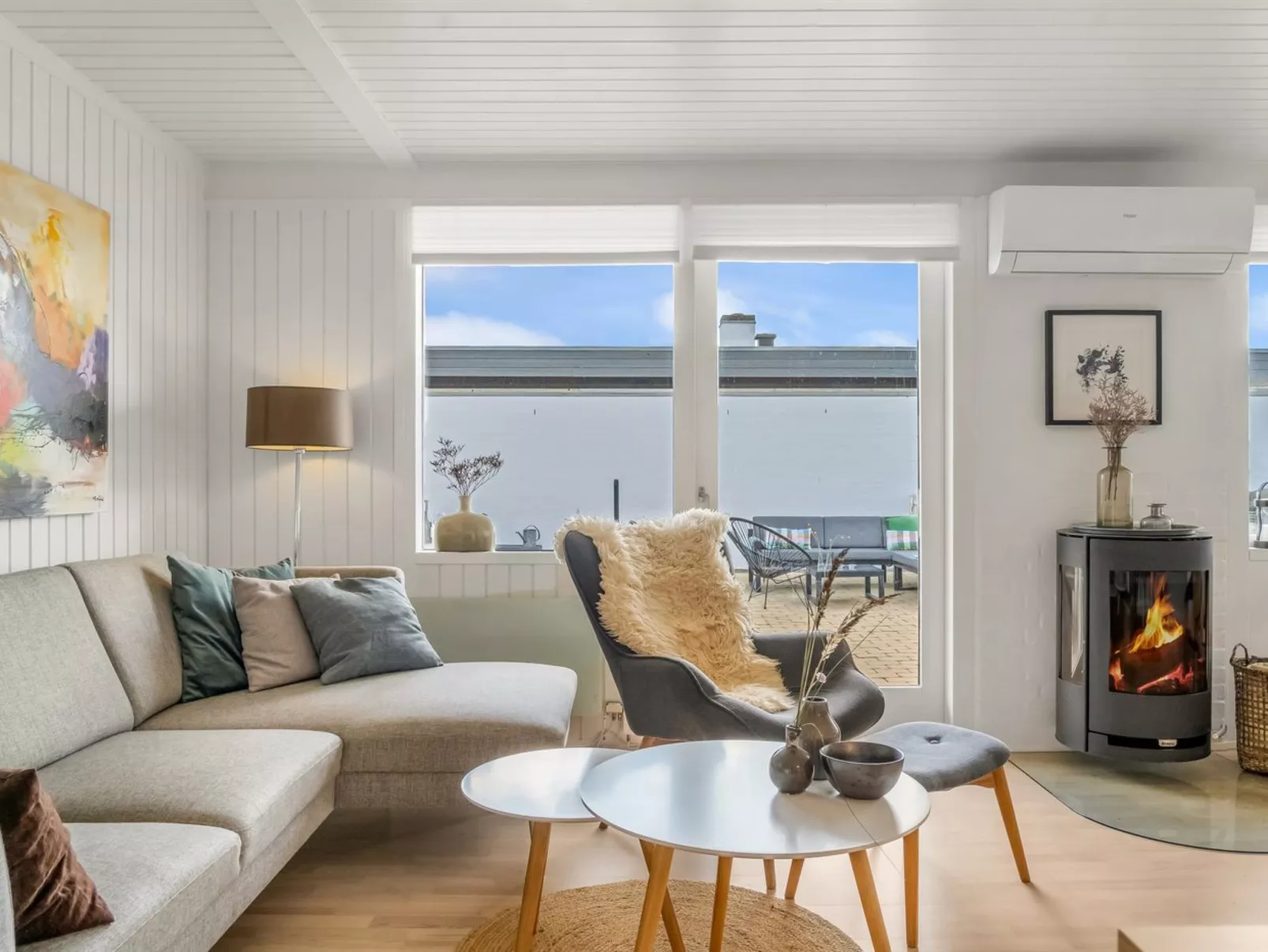 "Tarvo" - 400m from the sea-Drinnen