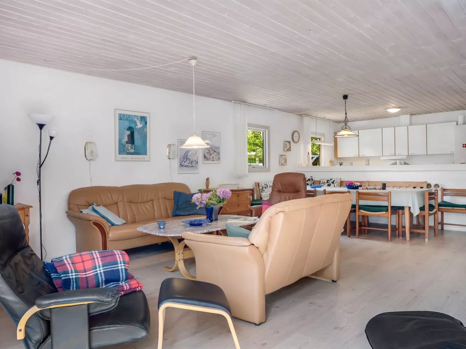 "Anine" - 200m to the fjord-Inside