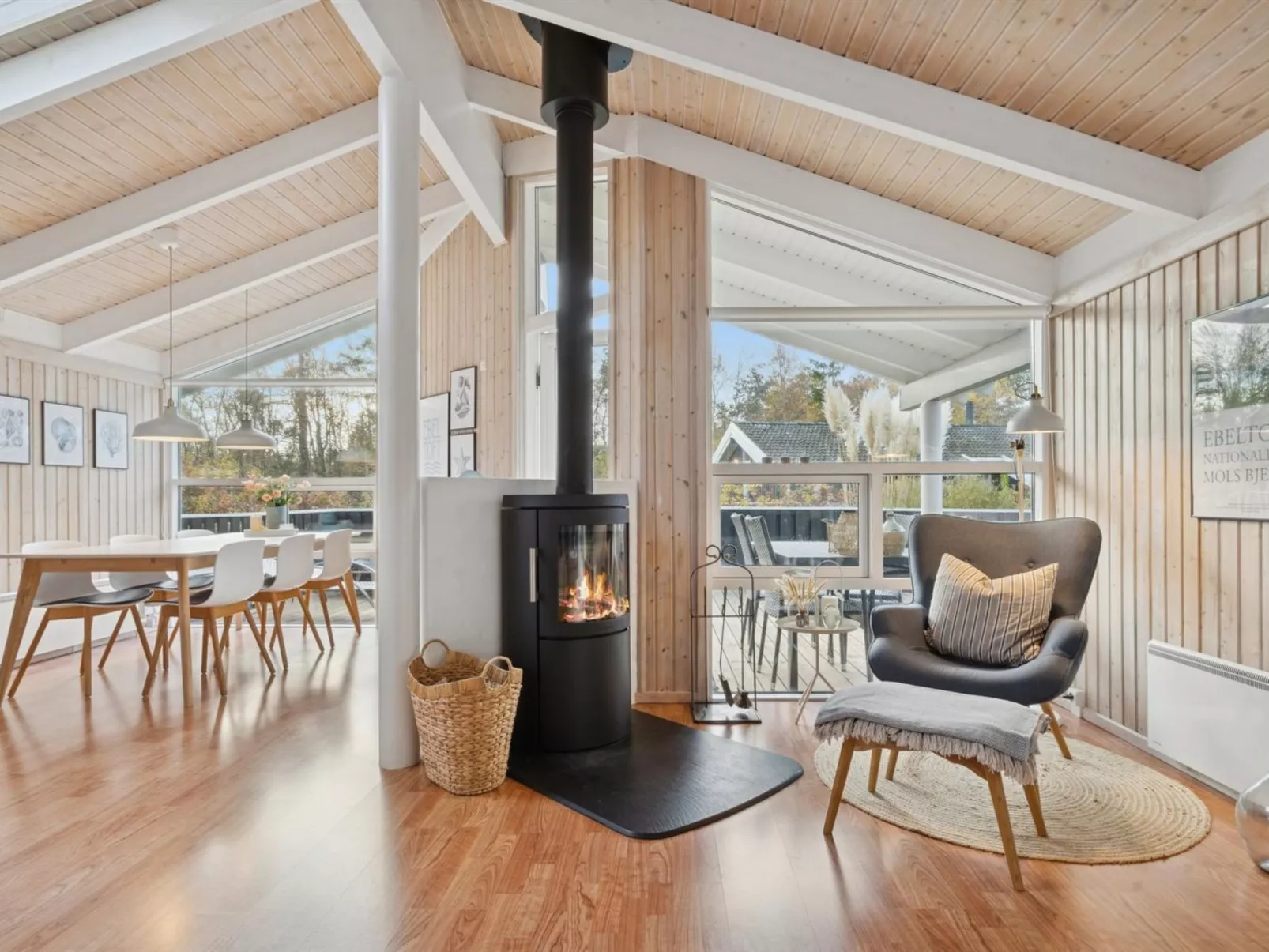 "Alvy" - 200m from the sea-Inside