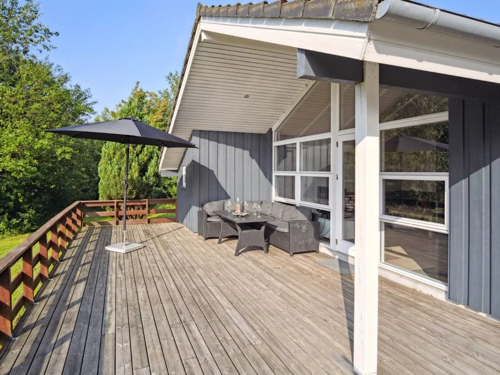 "Elif" - 30km from the sea-Draußen