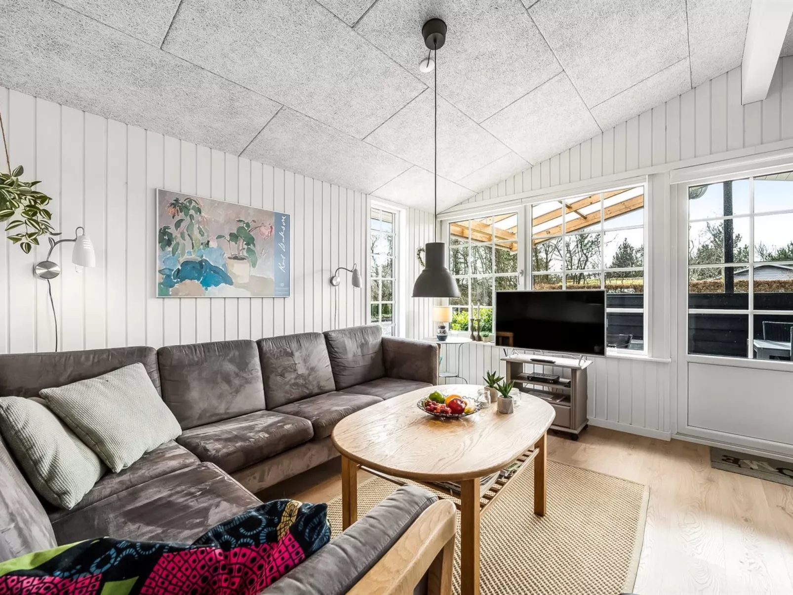 "Ludvika" - 300m to the fjord-Inside